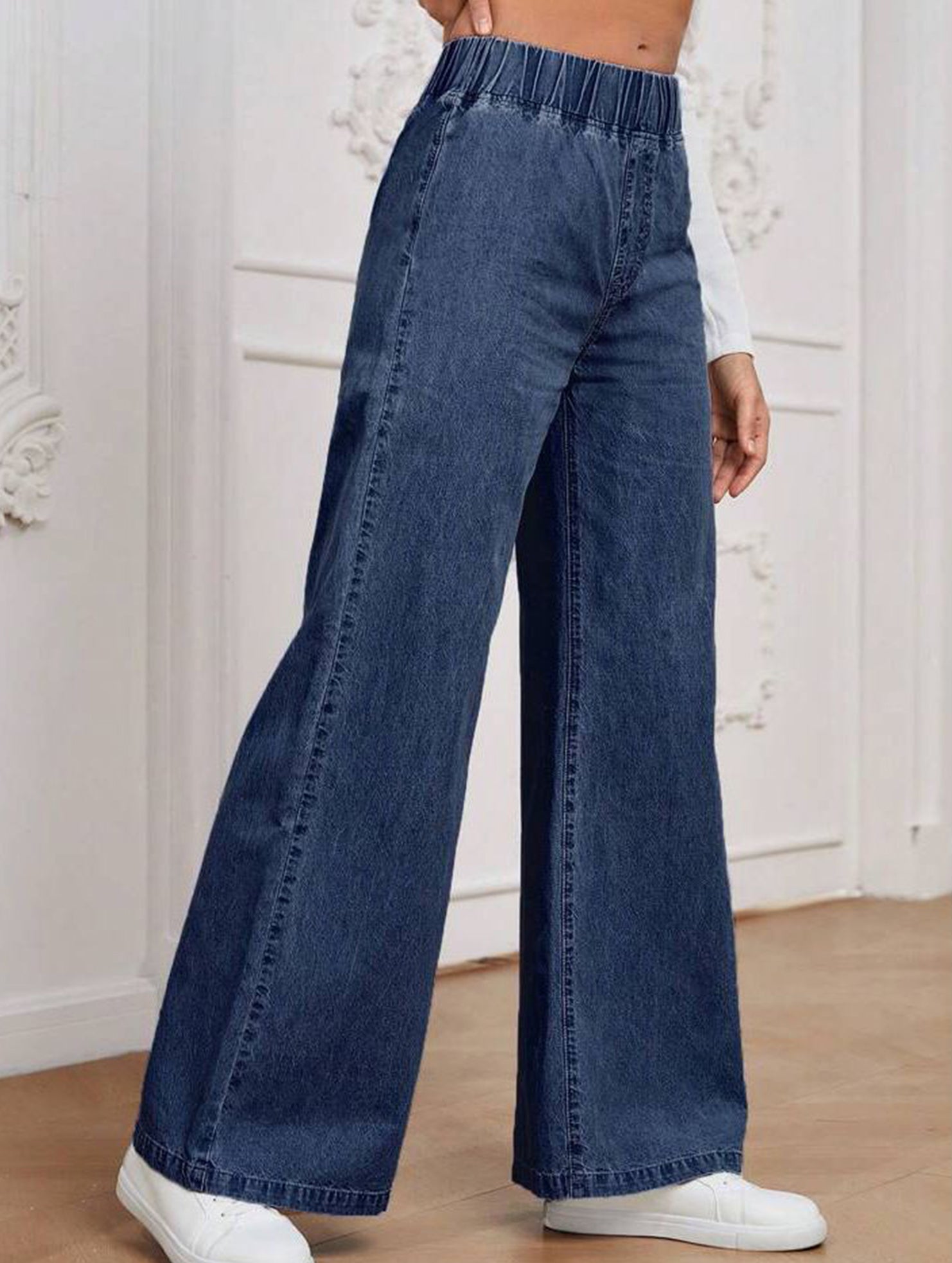 Wide-leg plus-size elastic waist jeans