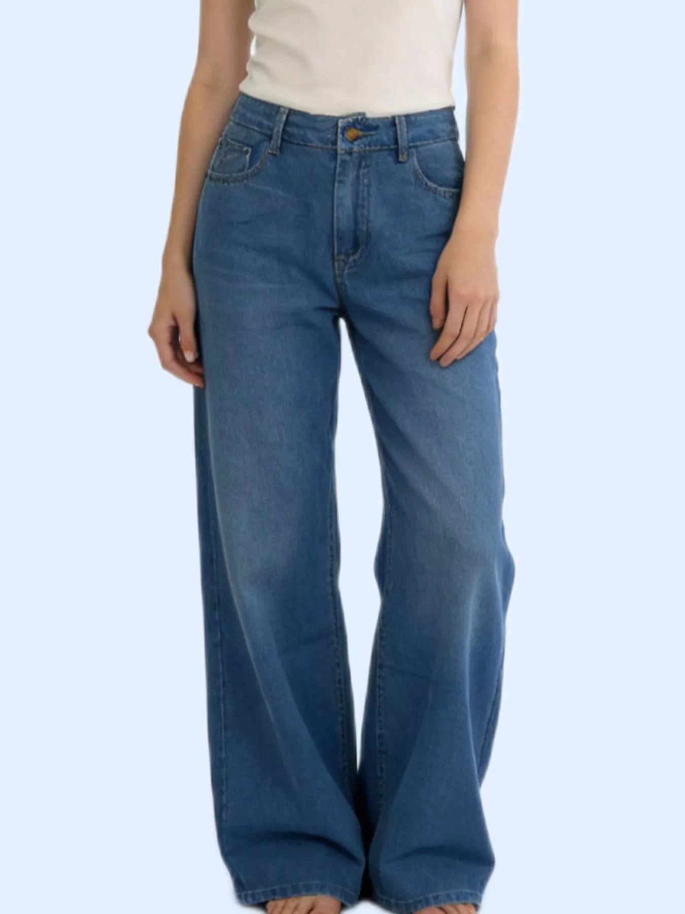 Wide Leg Washed Jeans