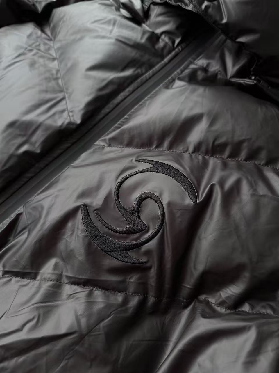 “Dissipate” HEAT REACTIVE PUFFER - 3-Color-Pack