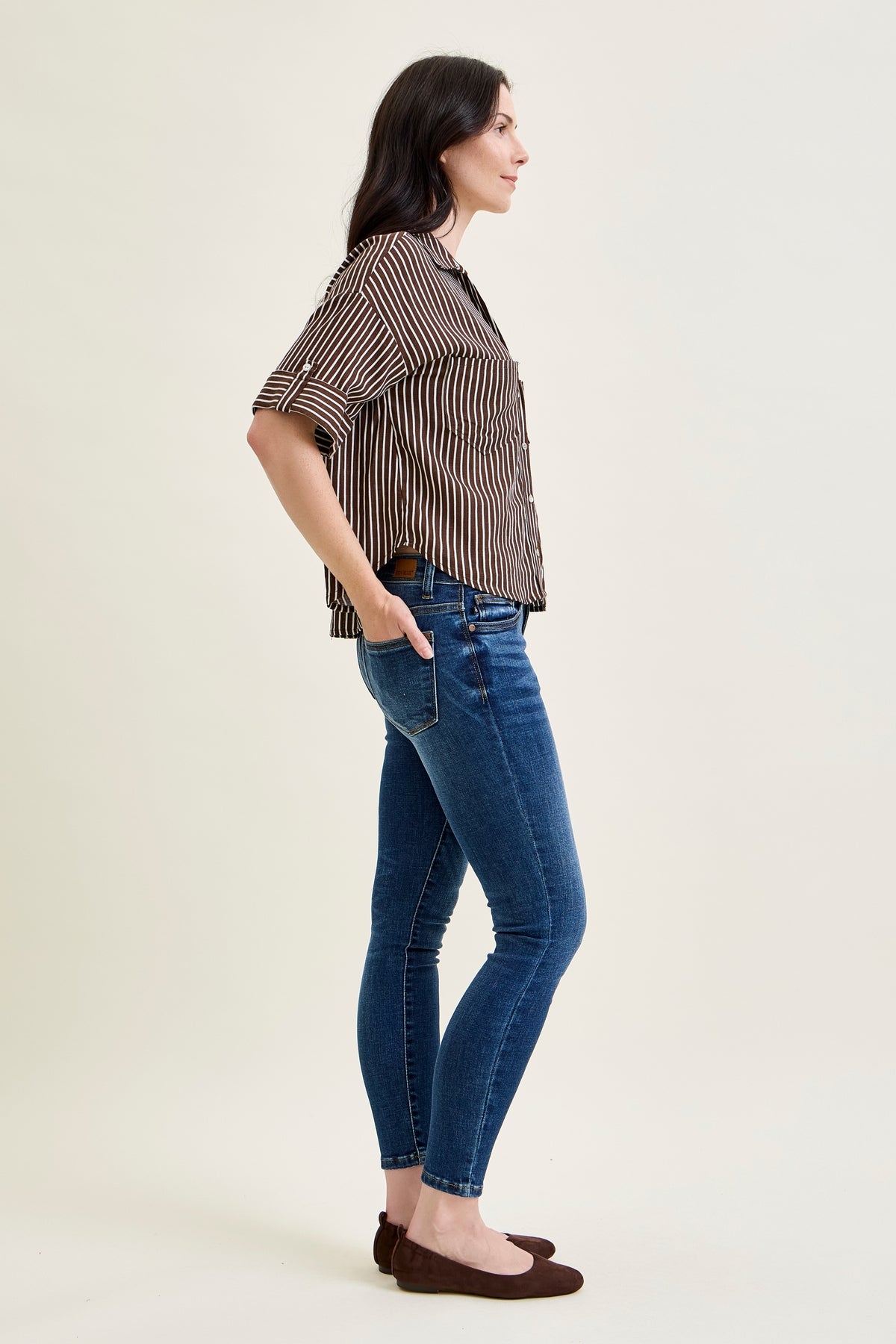 Ella Mid Rise Handsand Classic Skinny Jeans