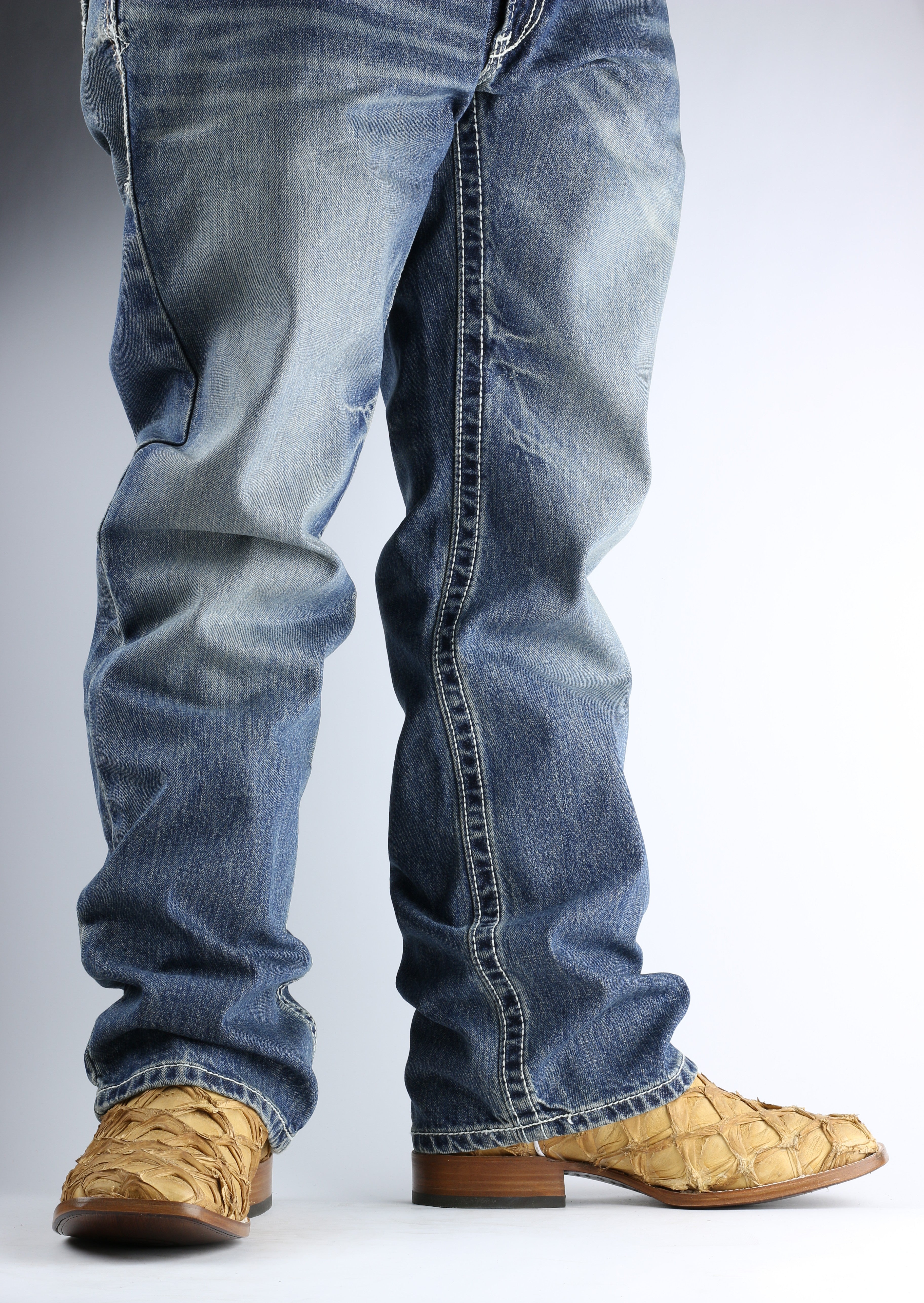 Chero's Premium Exotic Pirarucu Light Castor Clearance Sale 70%OFF