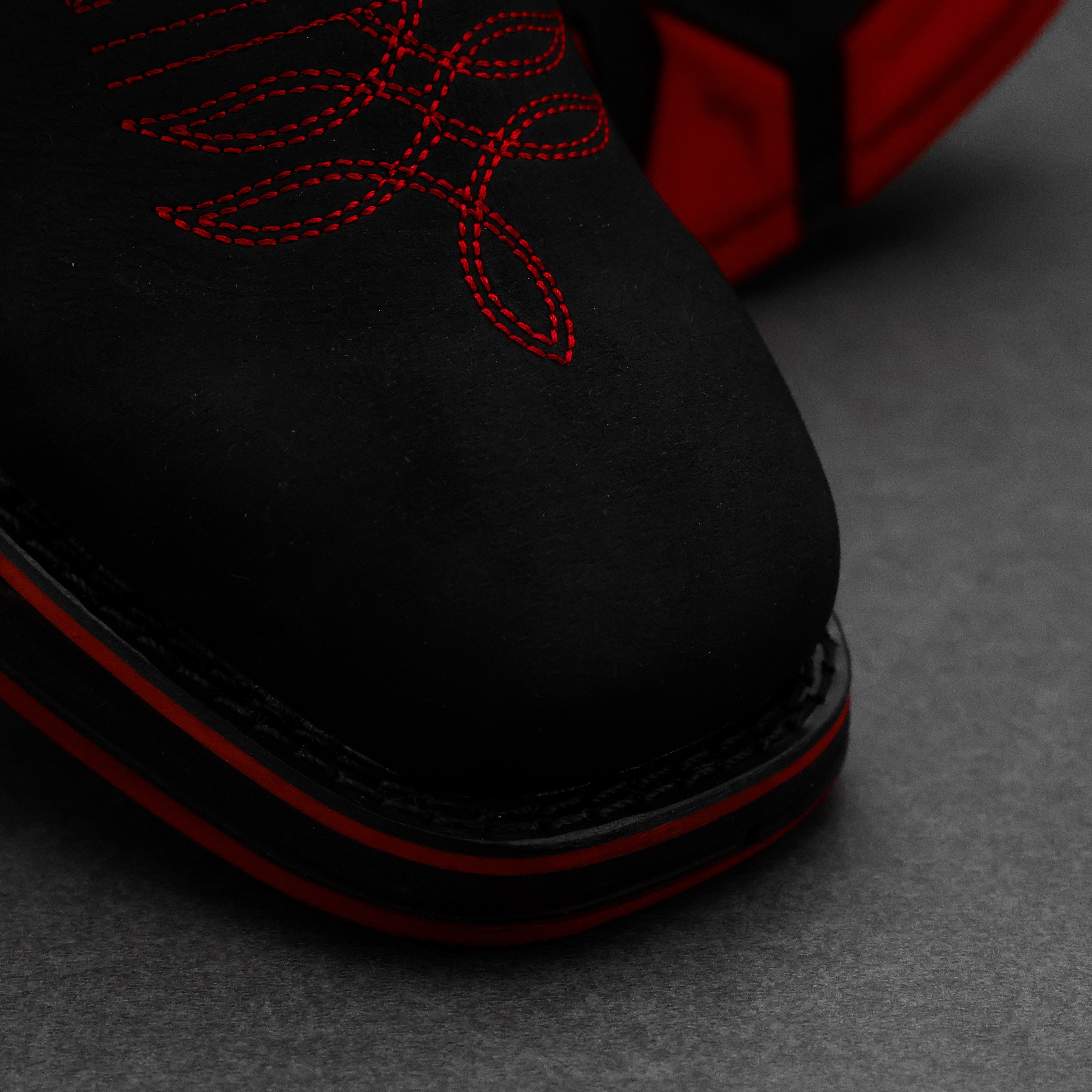 Black Leather Botin With Lightweight Soles - Square Toe