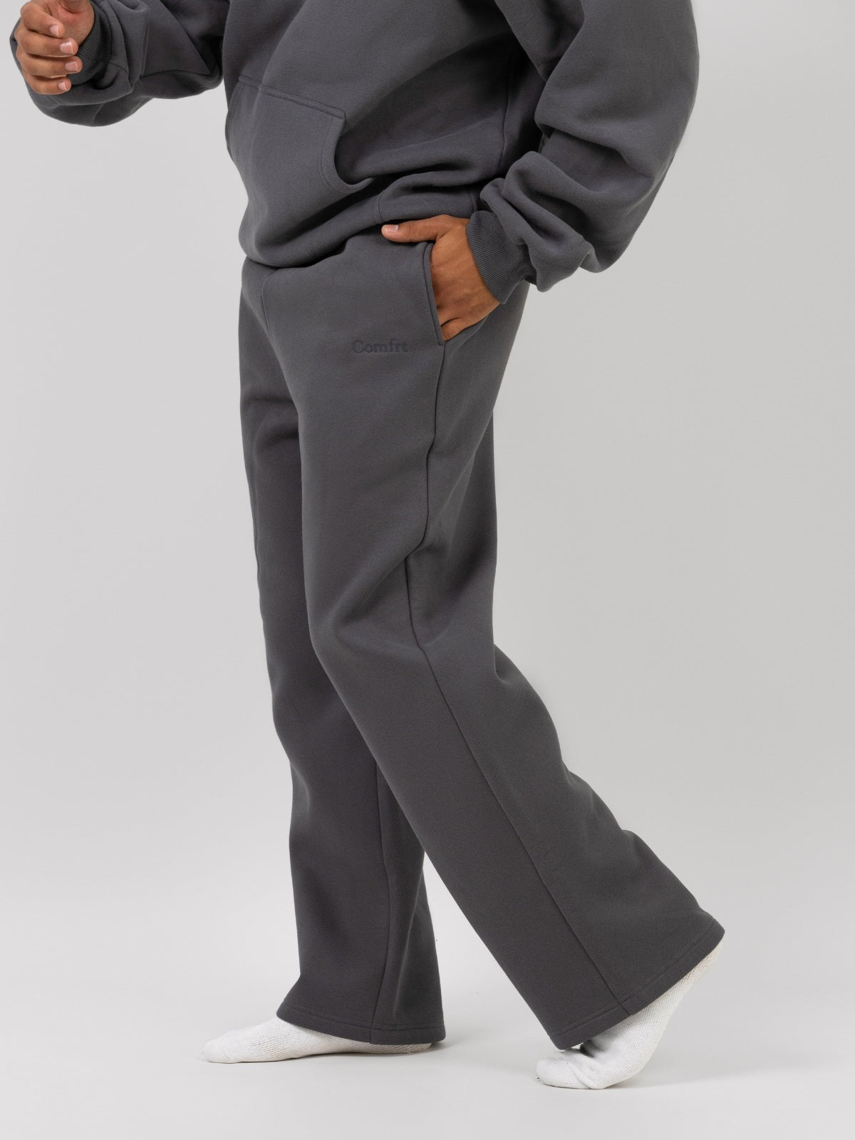 Signature Straight Leg Sweatpants
