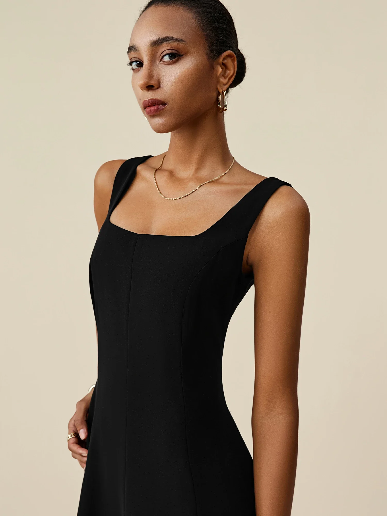 47% Acetate U-Neck A-Line Sleeveless Dress