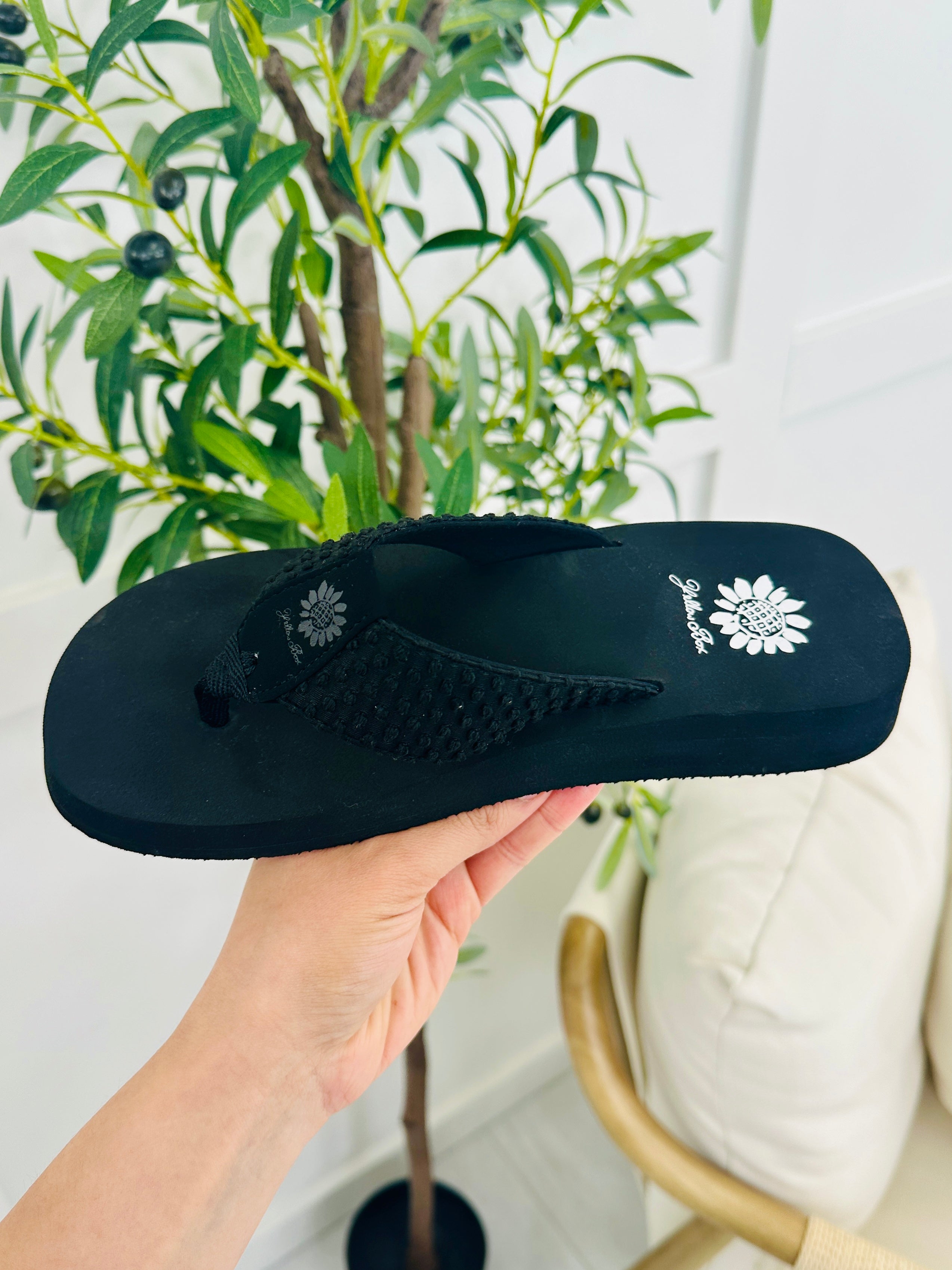 Paradise Pairs Flip Flops