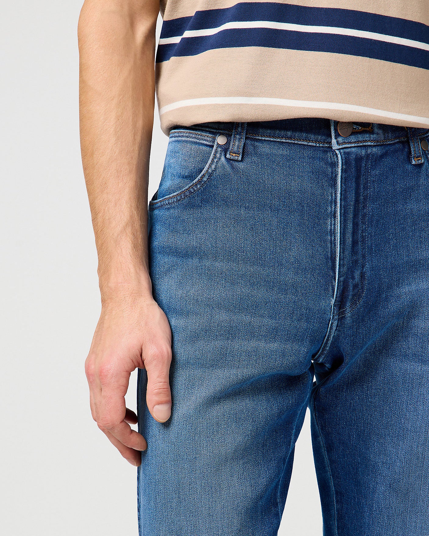 River Regular Tapered Mens Jeans - Outlaw