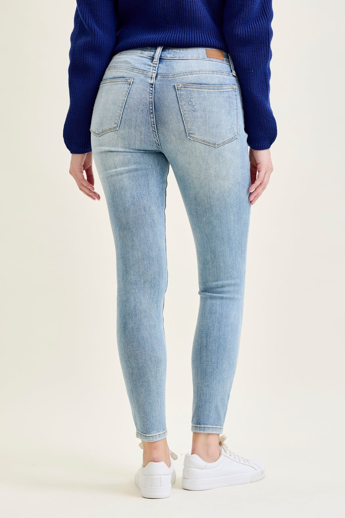 Darla Distressed Skinny Jeans