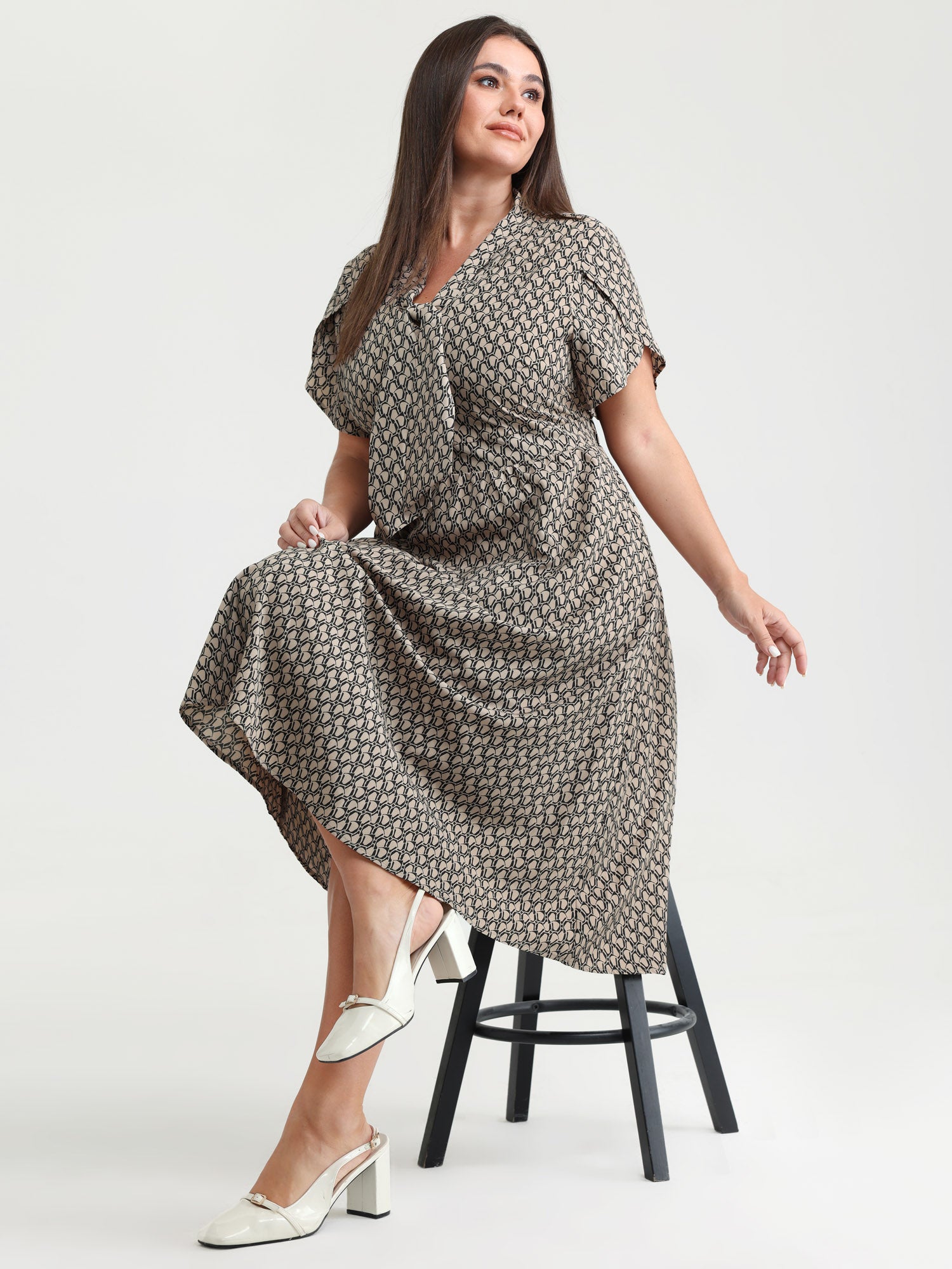 Geometrical Print Petal Sleeve Midi Dress