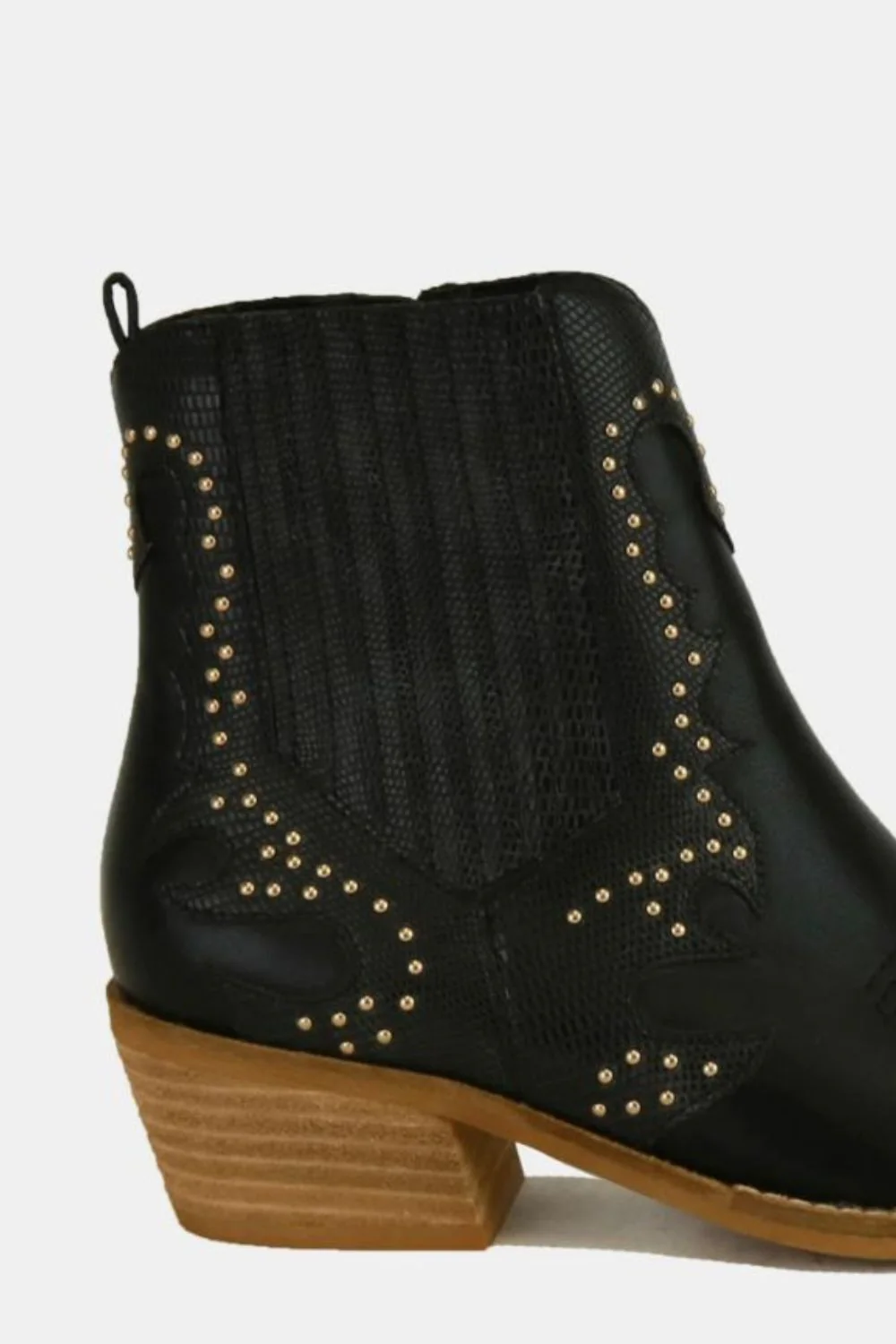 Studded Detail Point Toe Boots in Black
