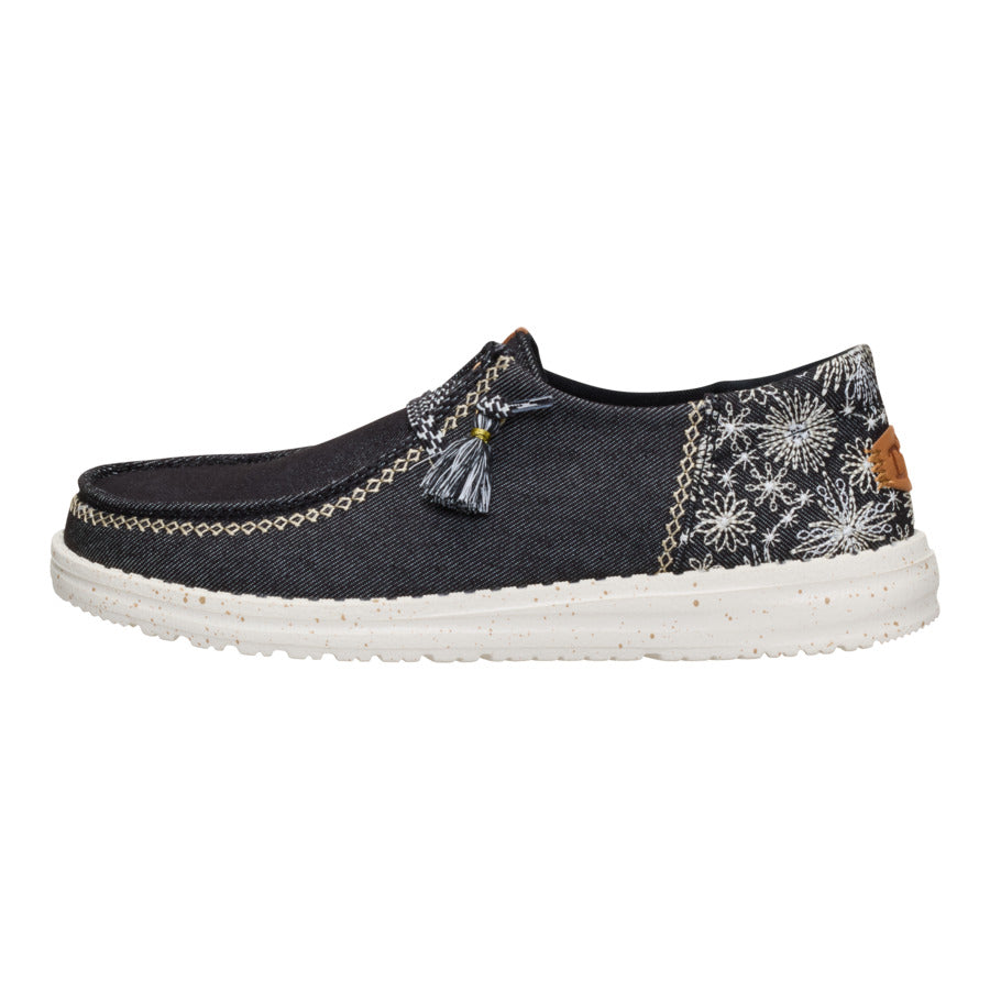 Wendy Funk Embroidered Floral - Black
