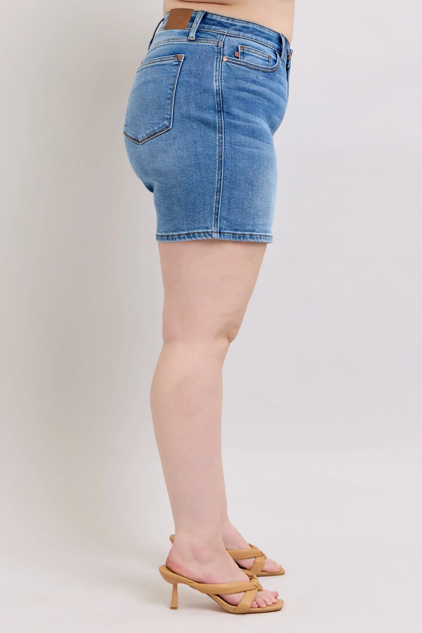 2 Button Denim Shorts with Pockets