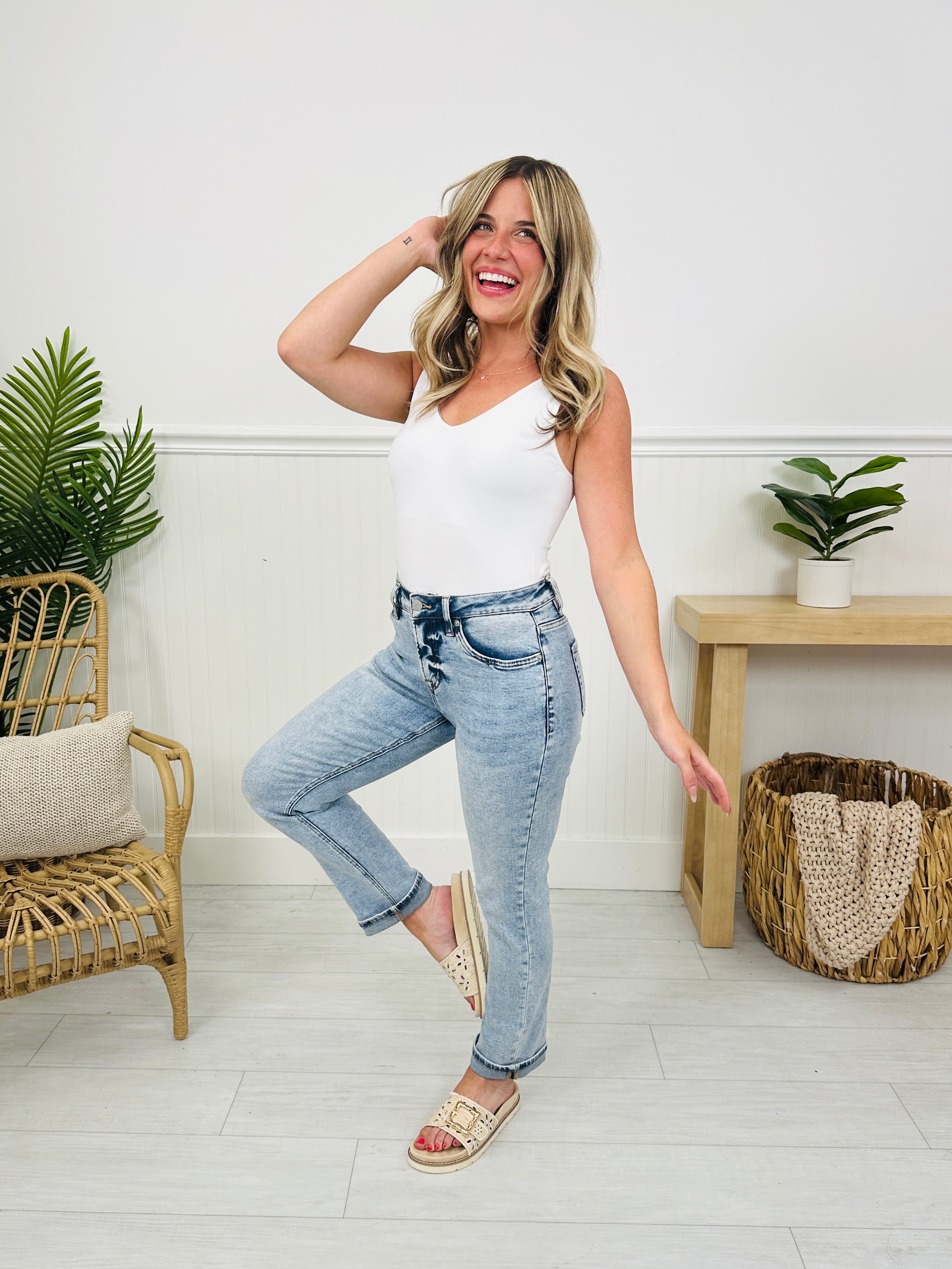 Take My Advice Tummy Control MOCO Exclusive Straight Jeans