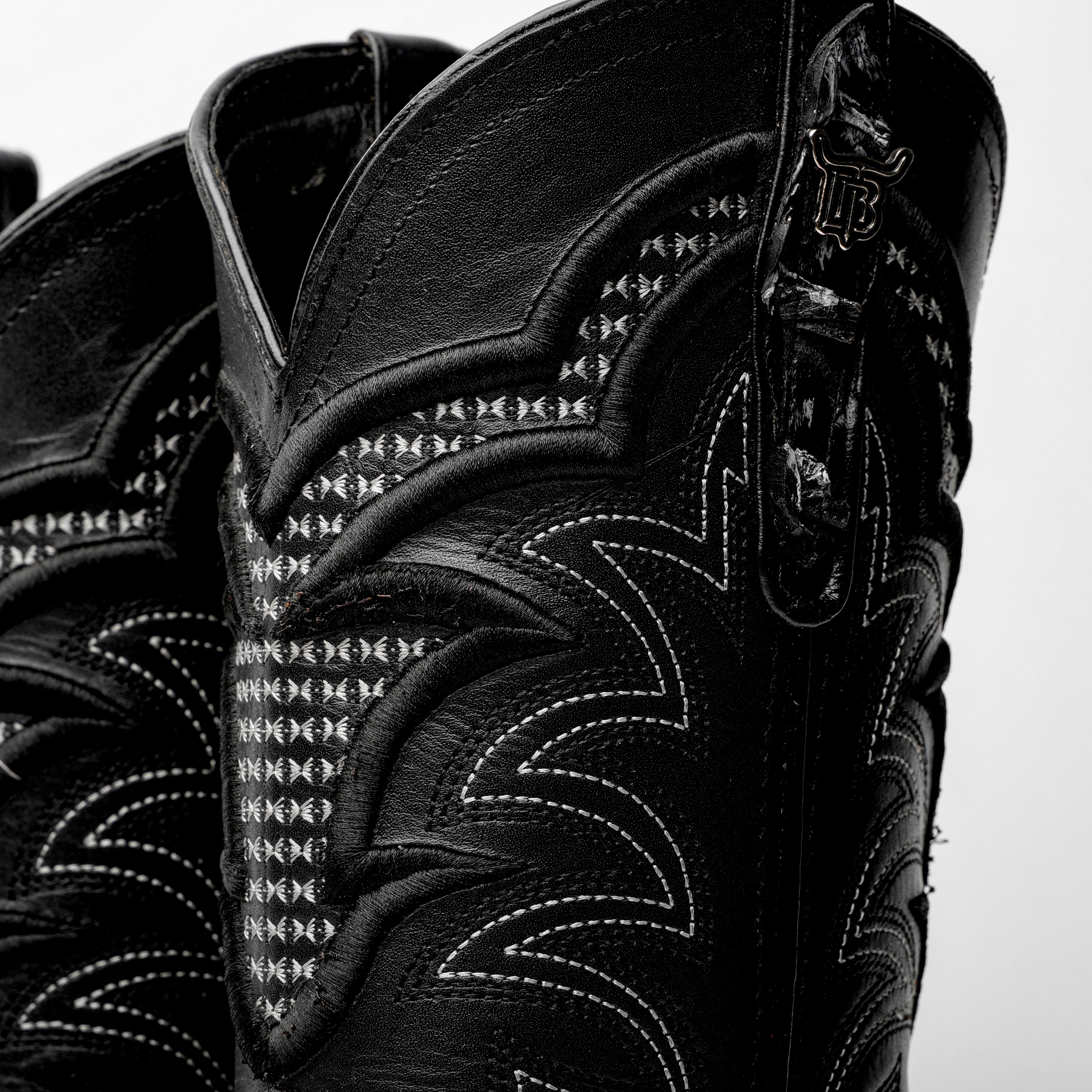 Rustic Grey Jumbo Pirarucu Leather Boots - Square Toe