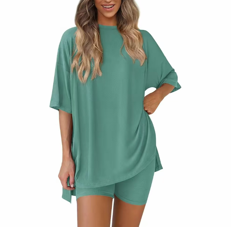Women’s Casual 2-Piece Summer Pajama Set – Loose Fit Short-Sleeved Top & Shorts for Comfortable Relaxation
