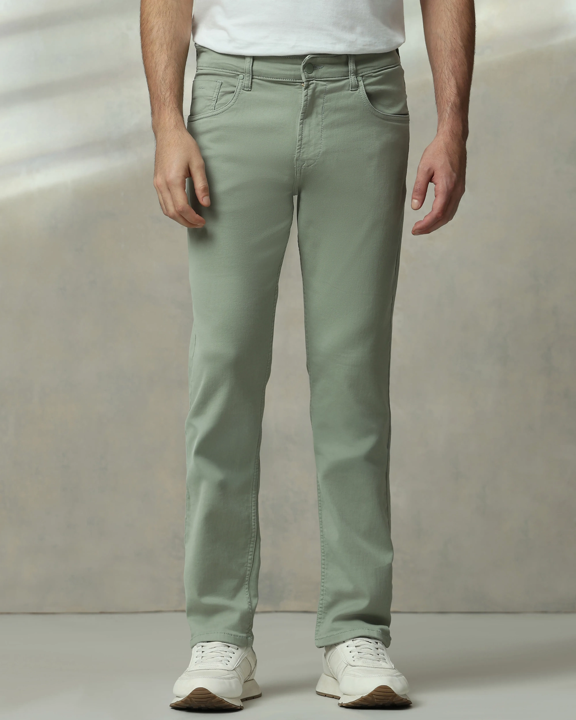 Classic Versatile And Comfortable Straight Sage Jeans