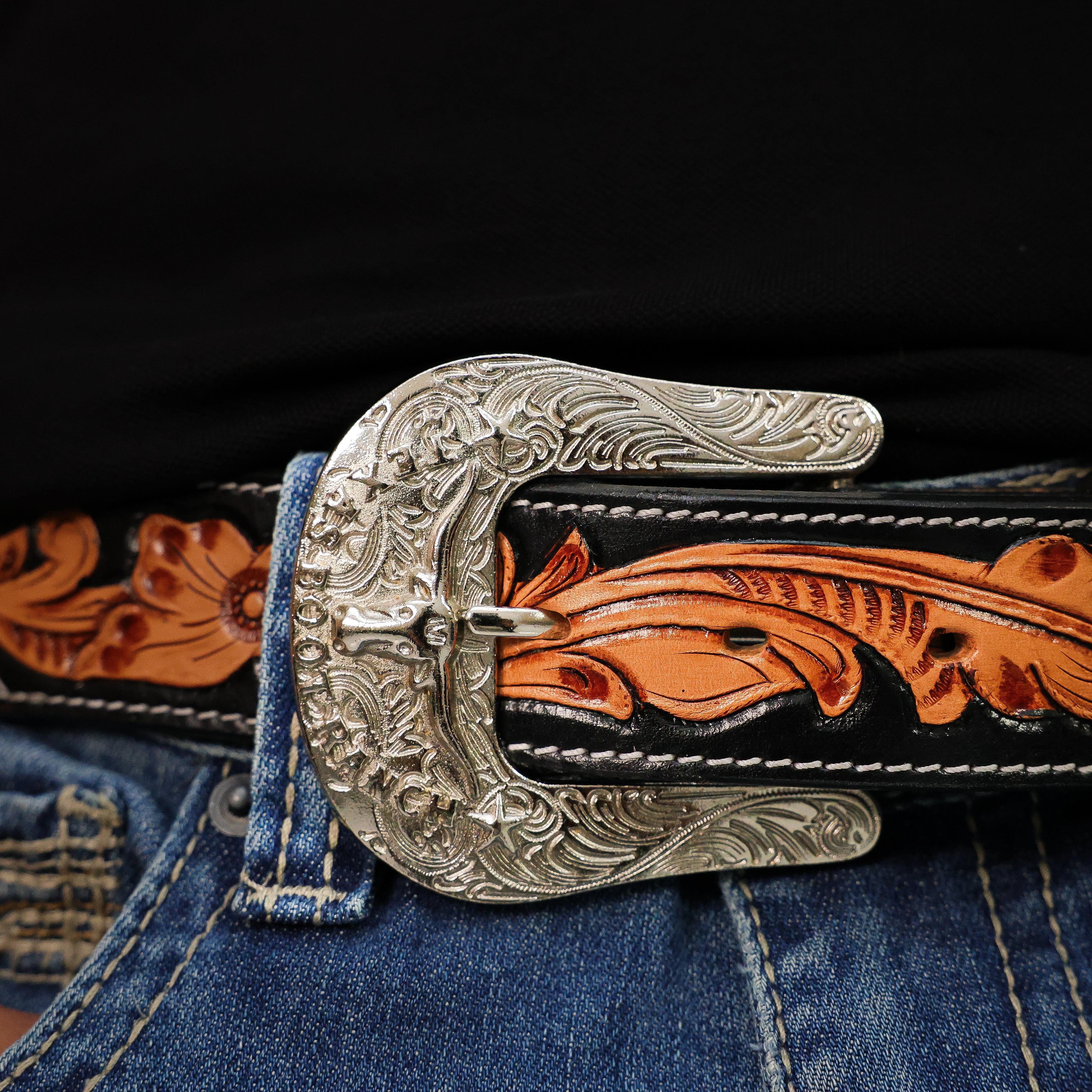 Hand-Tooled Artesanal Beaded Leather Belt
