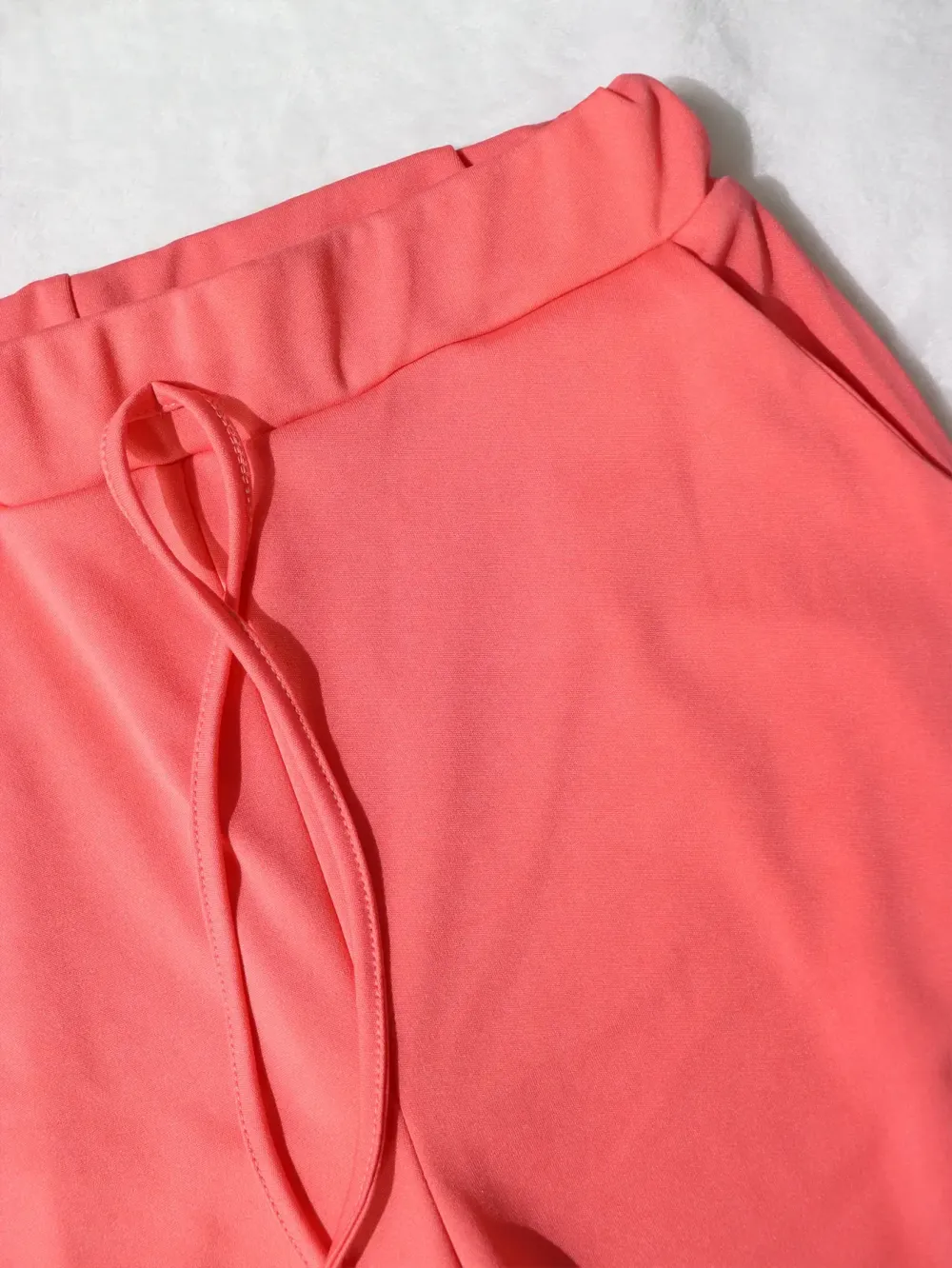 Women’s Spring/Summer Two-Piece Lounge Set with Pockets, Snatched & Comfy Sleeveless Top