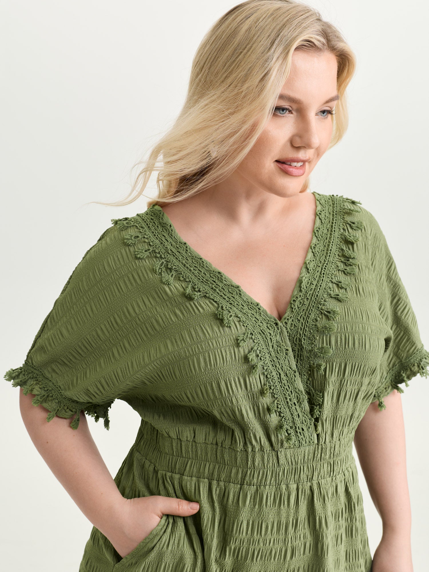 Floral Fringe Lace Neckline Romper