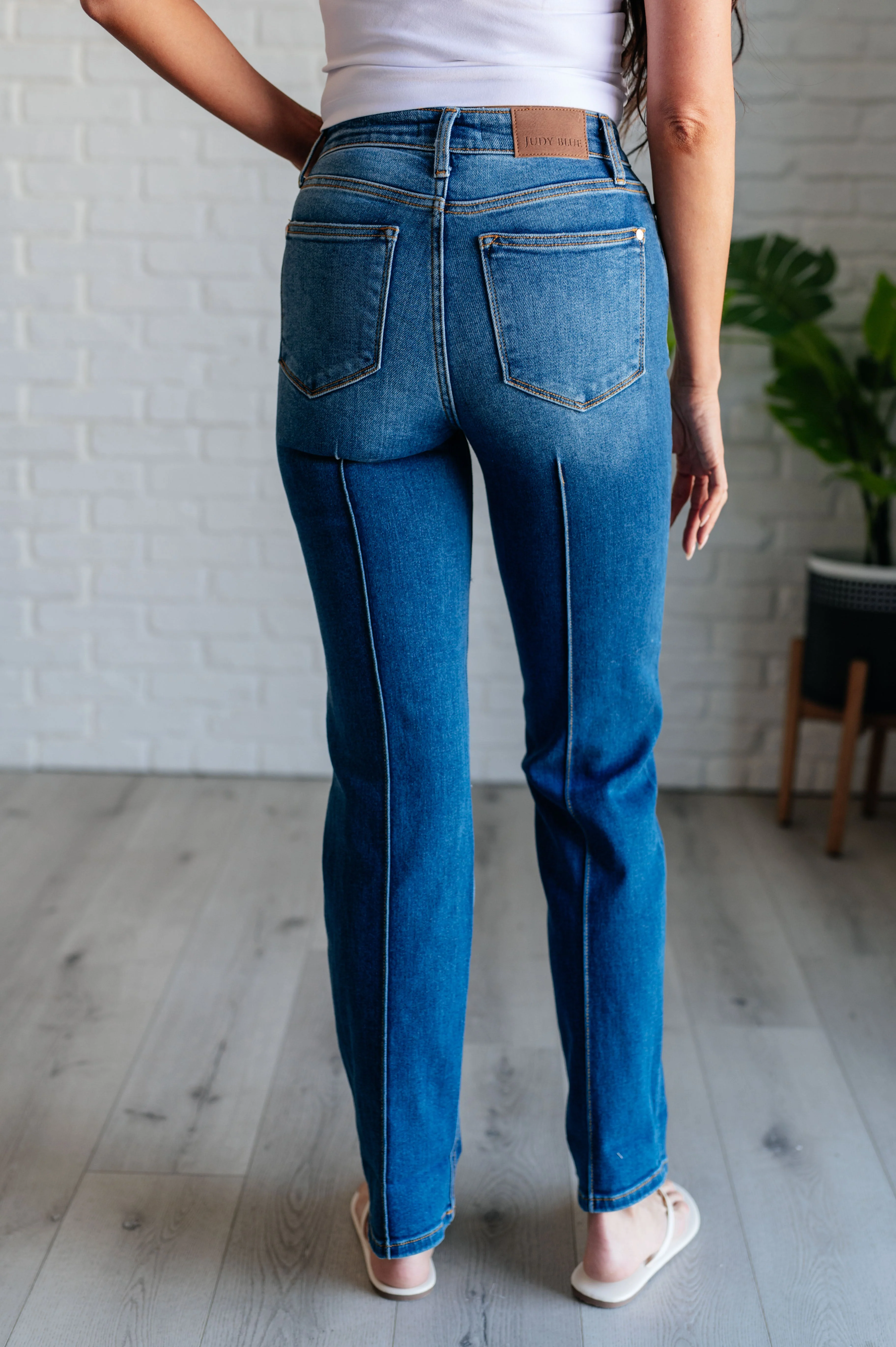 High Rise Center Seam Detail Straight Jeans