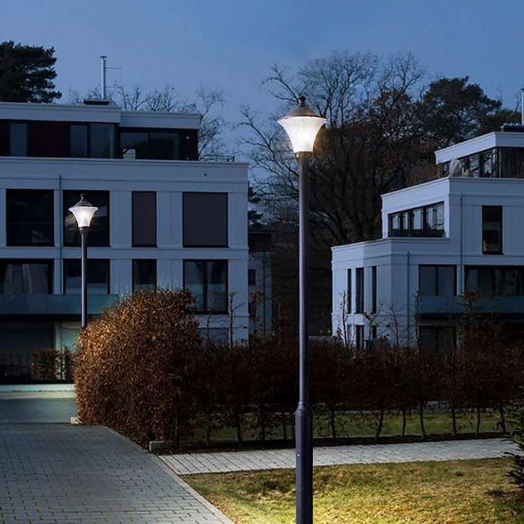 Waterproof LED Black Modern Public Lighting Heavy Duty Outdoor Lamp Post