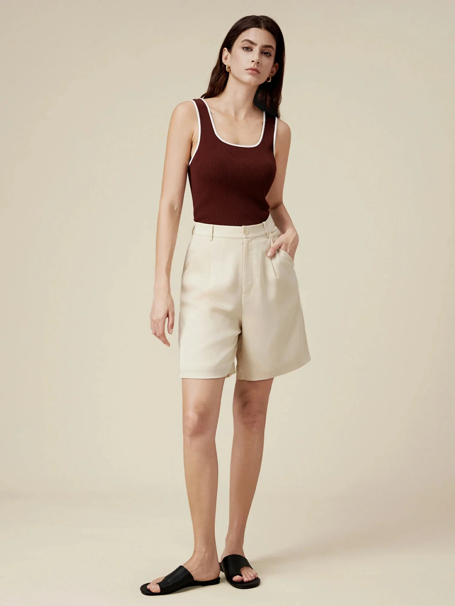 Contrasting Slim Fit Knit Tank Top