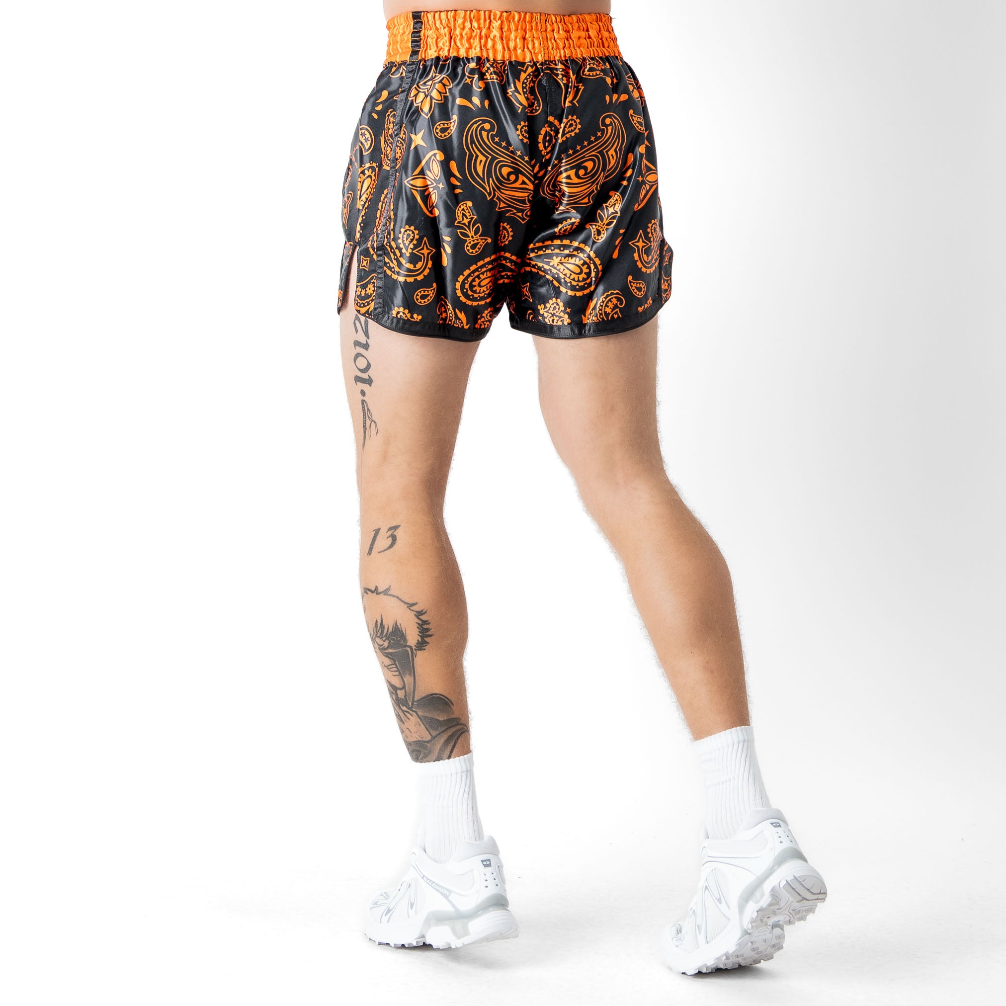 BANDANA FIGHT SHORTS - BLACK / ORANGE
