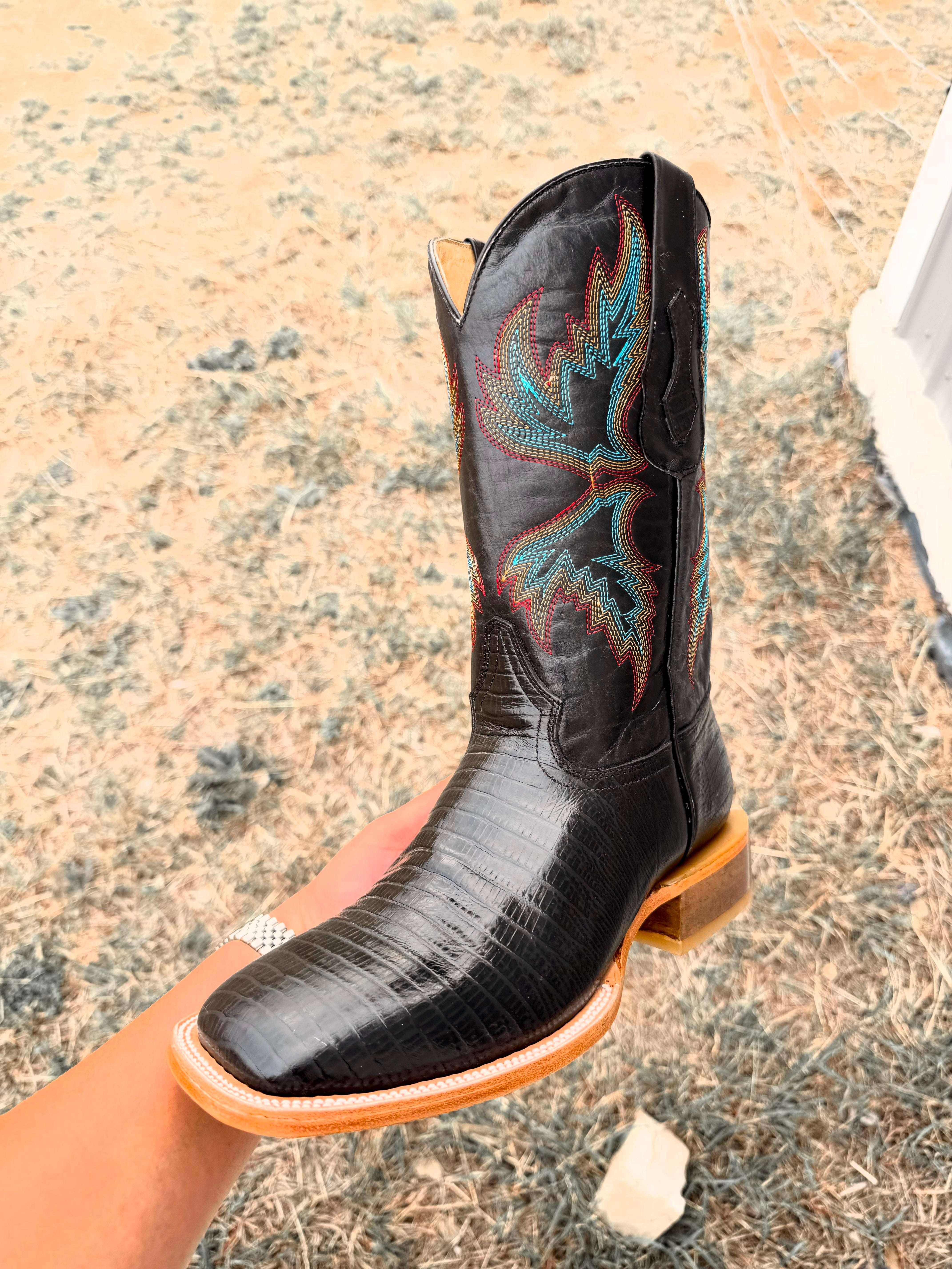 BLOWOUT SALE BOOT #23🚨