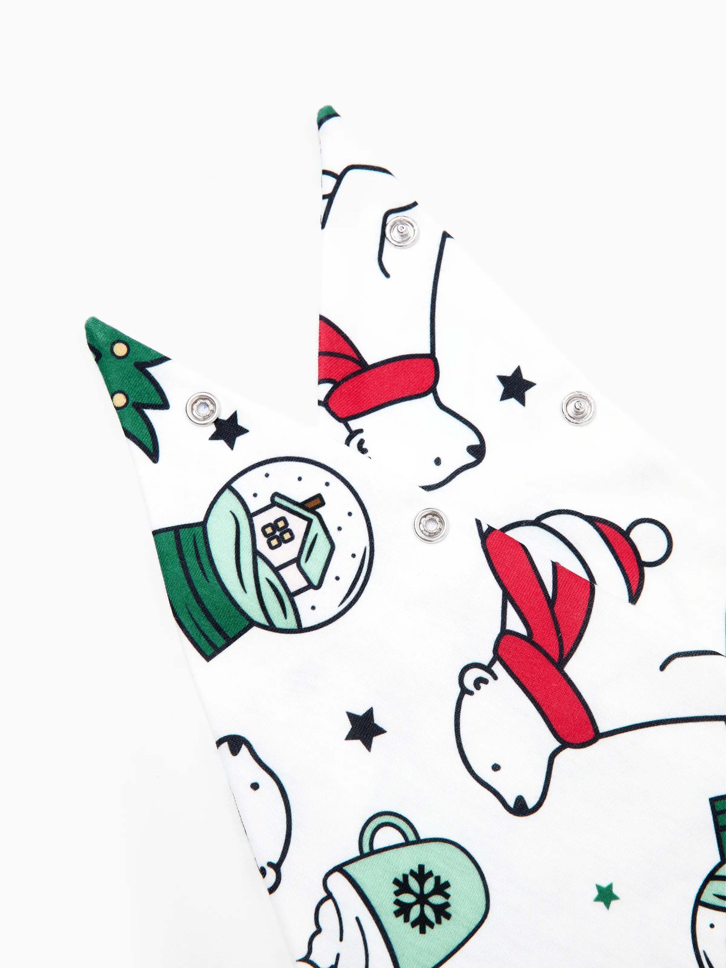 Christmas Family Matching Long Sleeves Very Merry Green Tops Allover Pattern Pants Pajamas Sets with Christmas Socks MediumSpringGreen