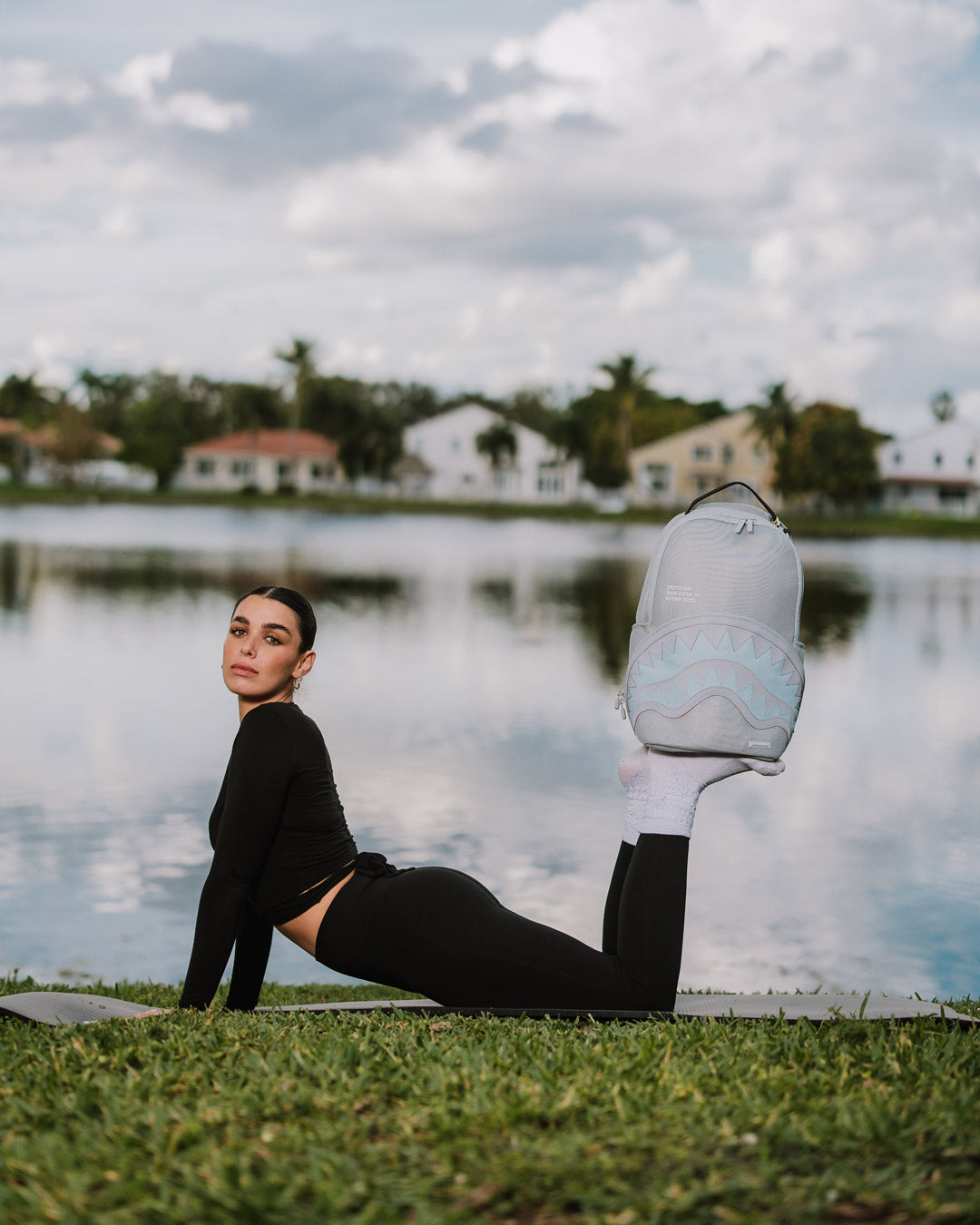 SHARK CENTRAL ICE MESH BACKPACK