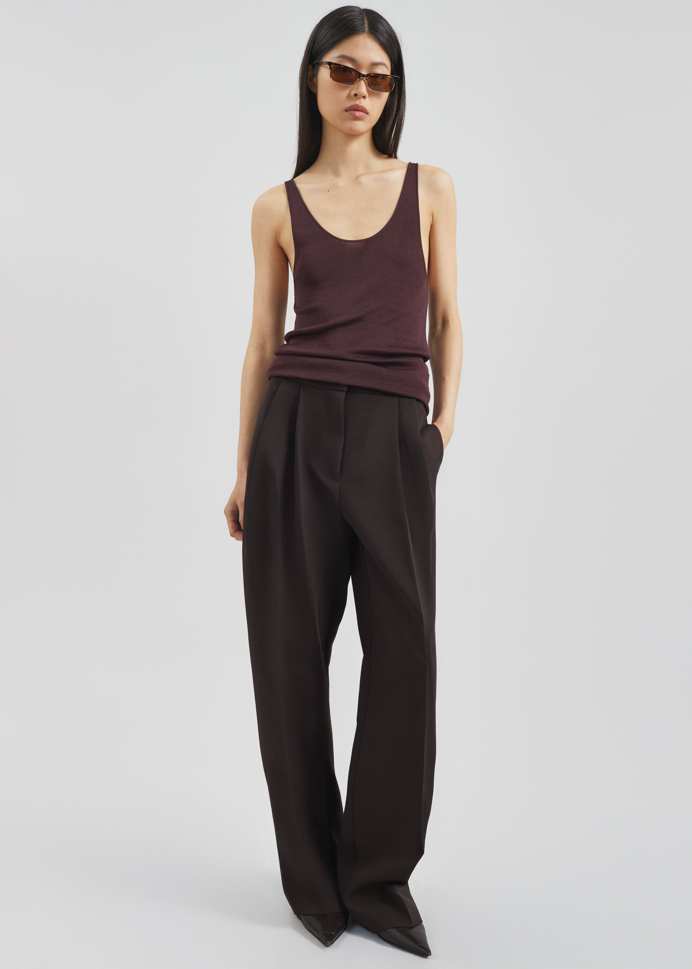 Doyer Pleated Trousers - Brown