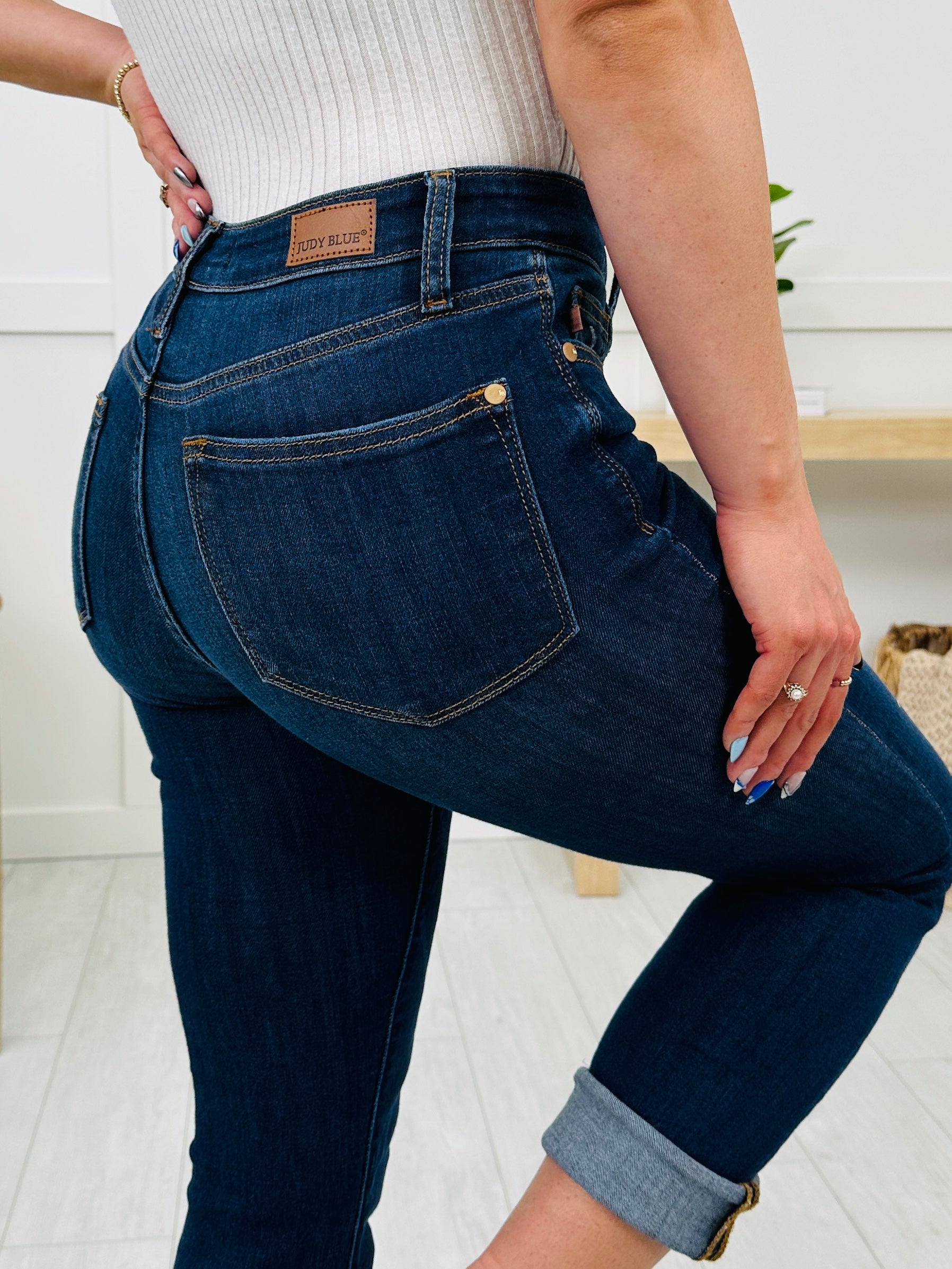 Judy Blue REG/CURVY Here Comes The Sun Capris