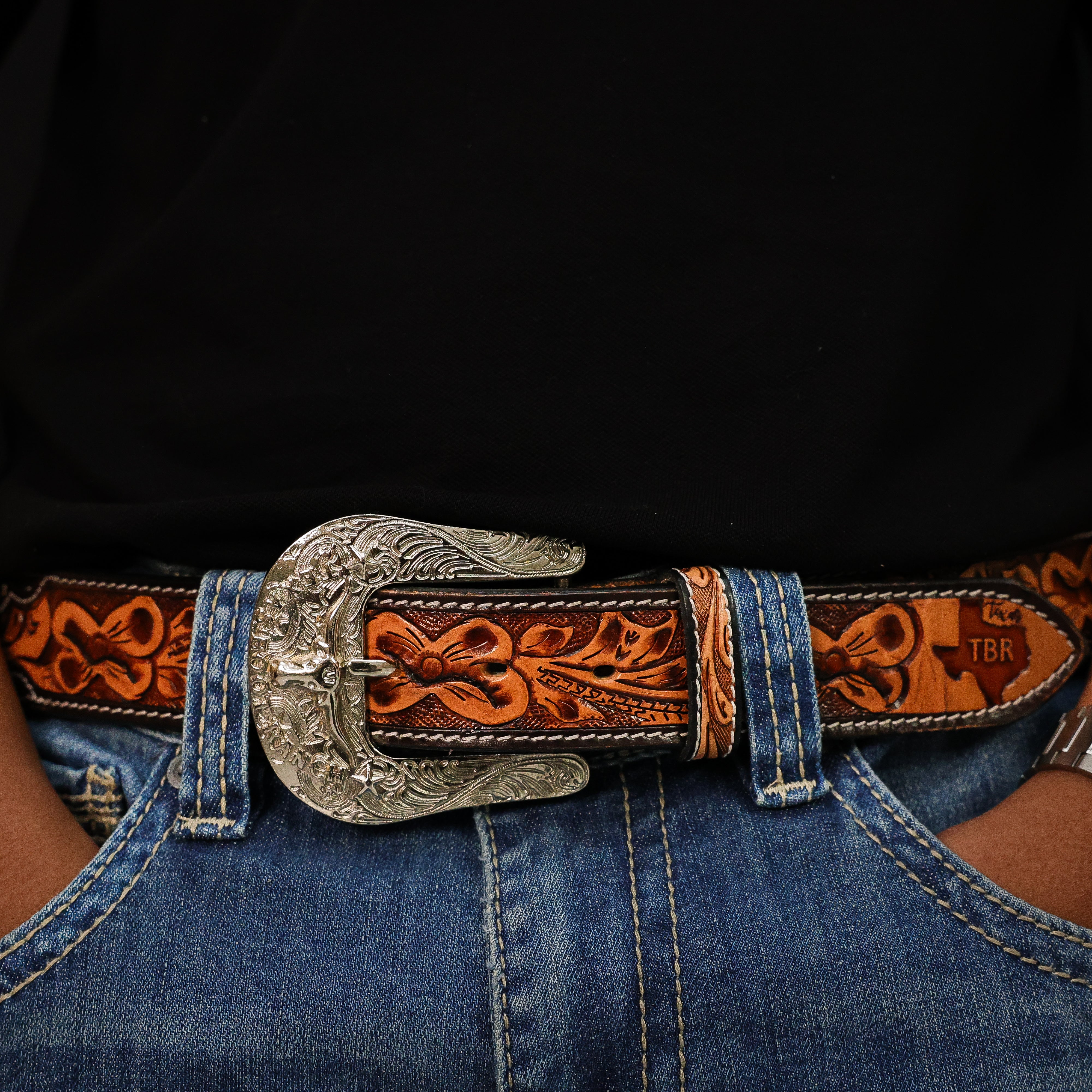 Hand-Tooled Artesanal Beaded Leather Belt