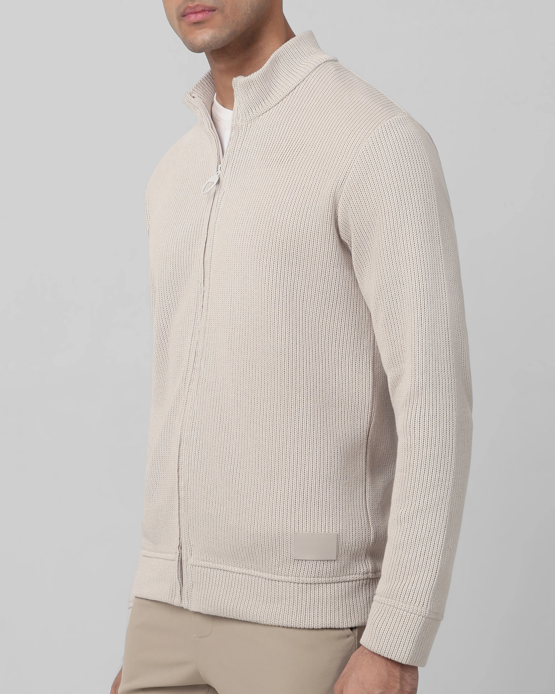 Comfortable Soft And Light-Skinned Slim Off White Sweater