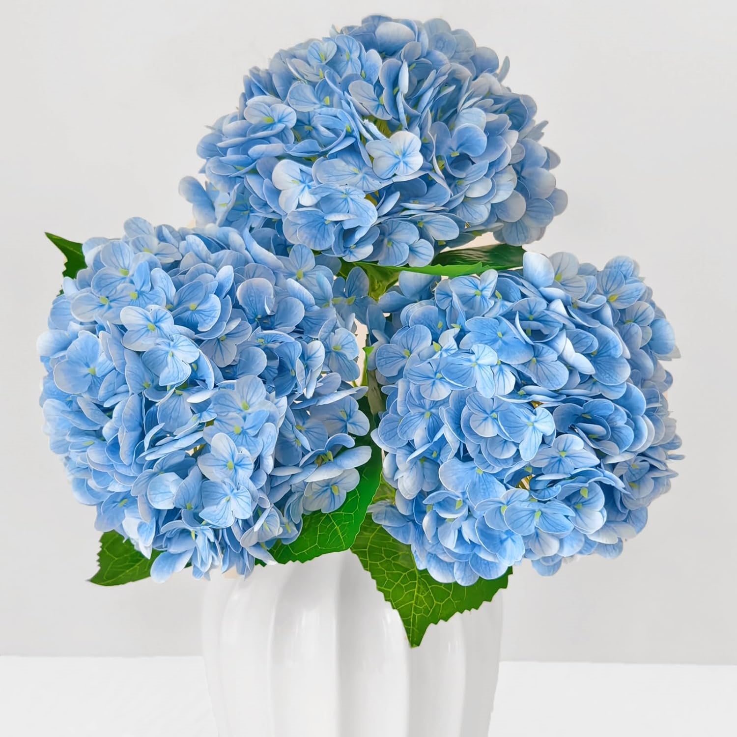 3-Pack Lifelike Hydrangea Silk Flowers  UV-Resistant for Indoor/Outdoor Decor