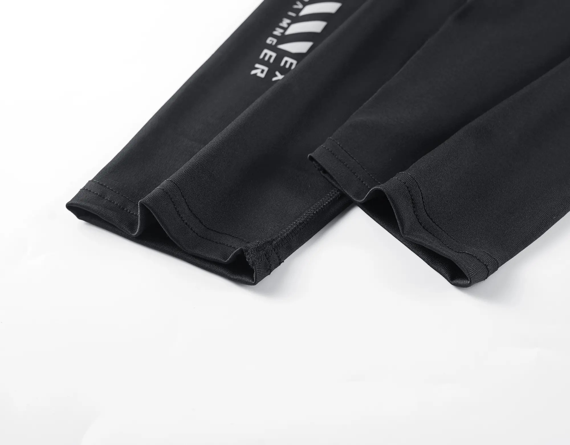 Men's 2-In-1 Quick Dry Breathable Elastic Running Pants with Elastic Waistband, Built-In Phone Pocket & Towel Loop