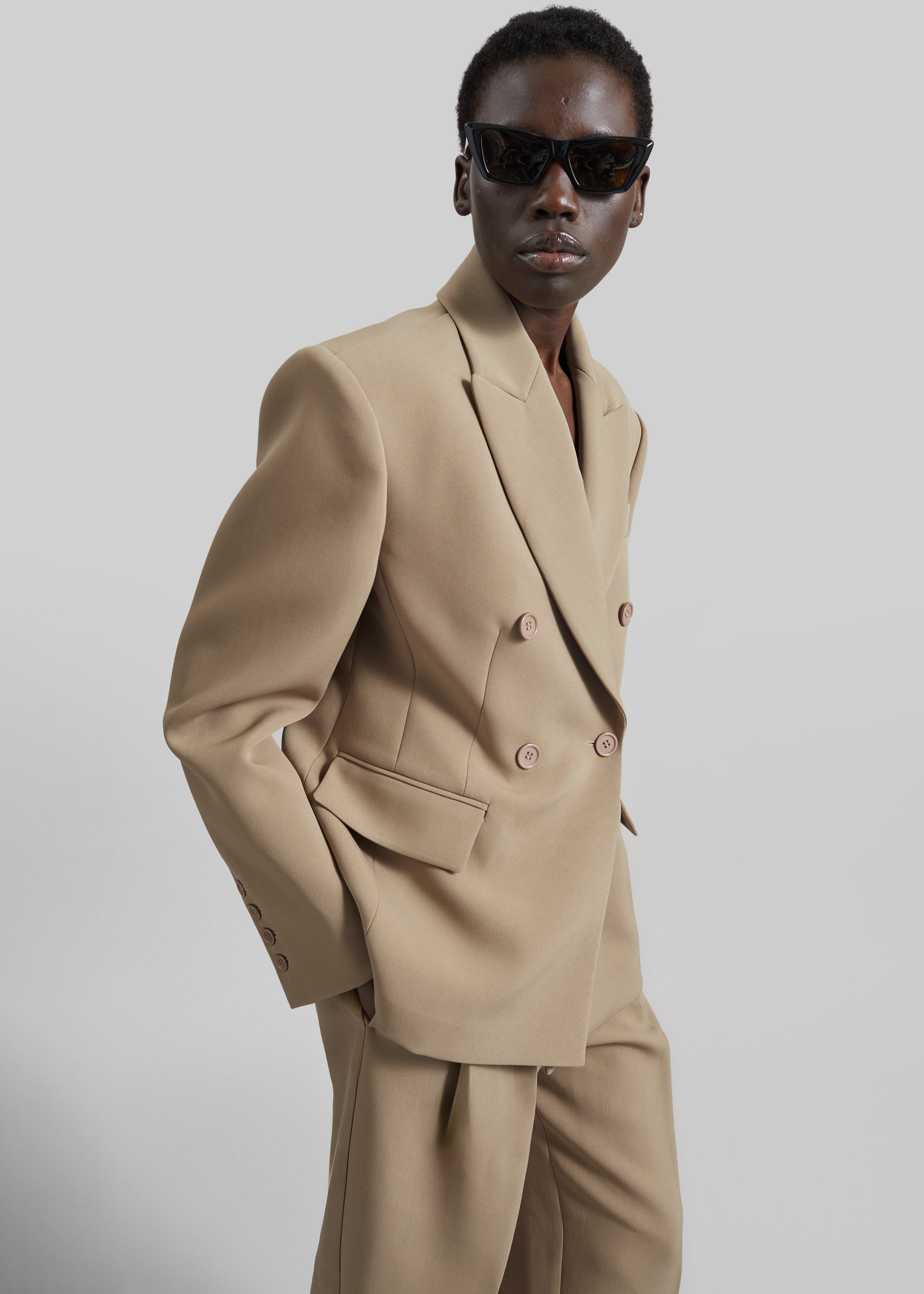 Doyer Cinched Blazer - Beige