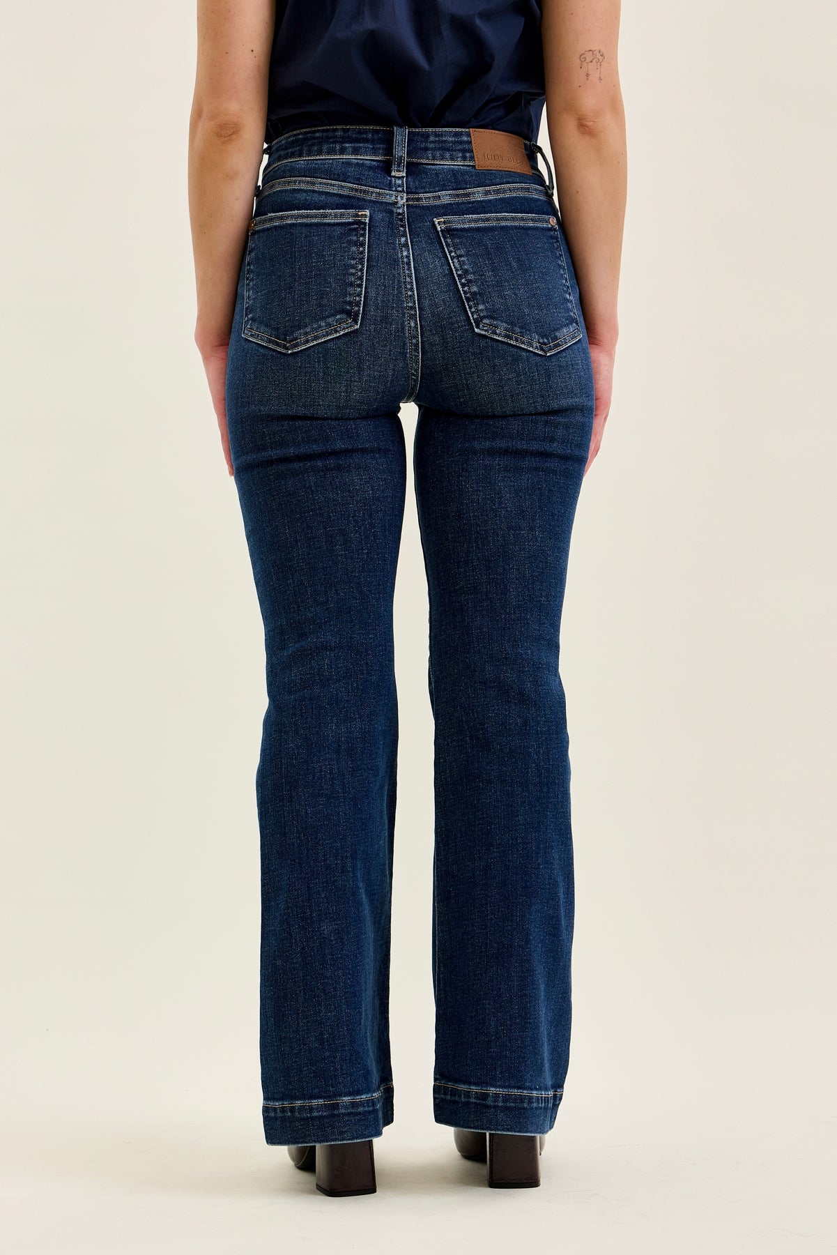 Charlotte Flare Jean (Petite)