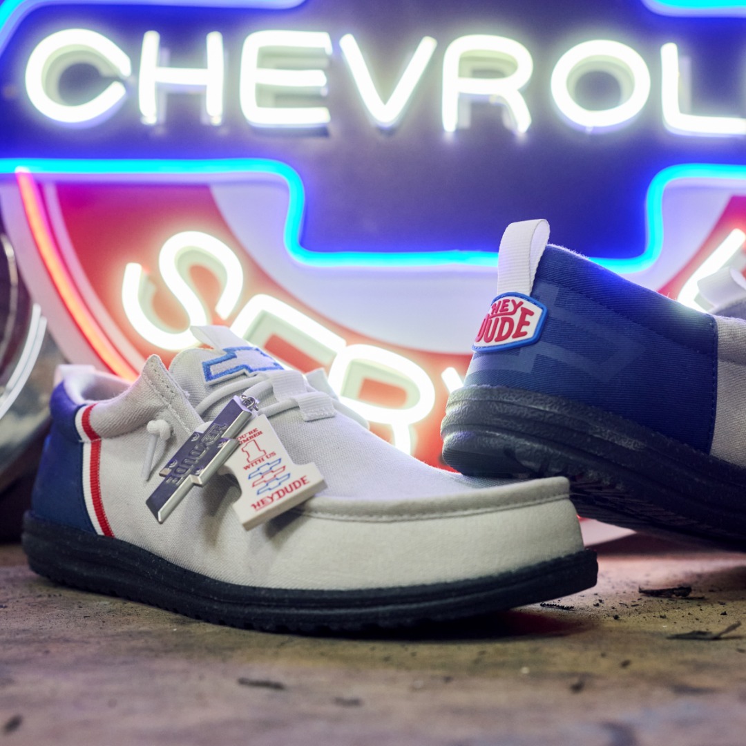 🛻👞Men‘s Wally Funk x Chev Shoes