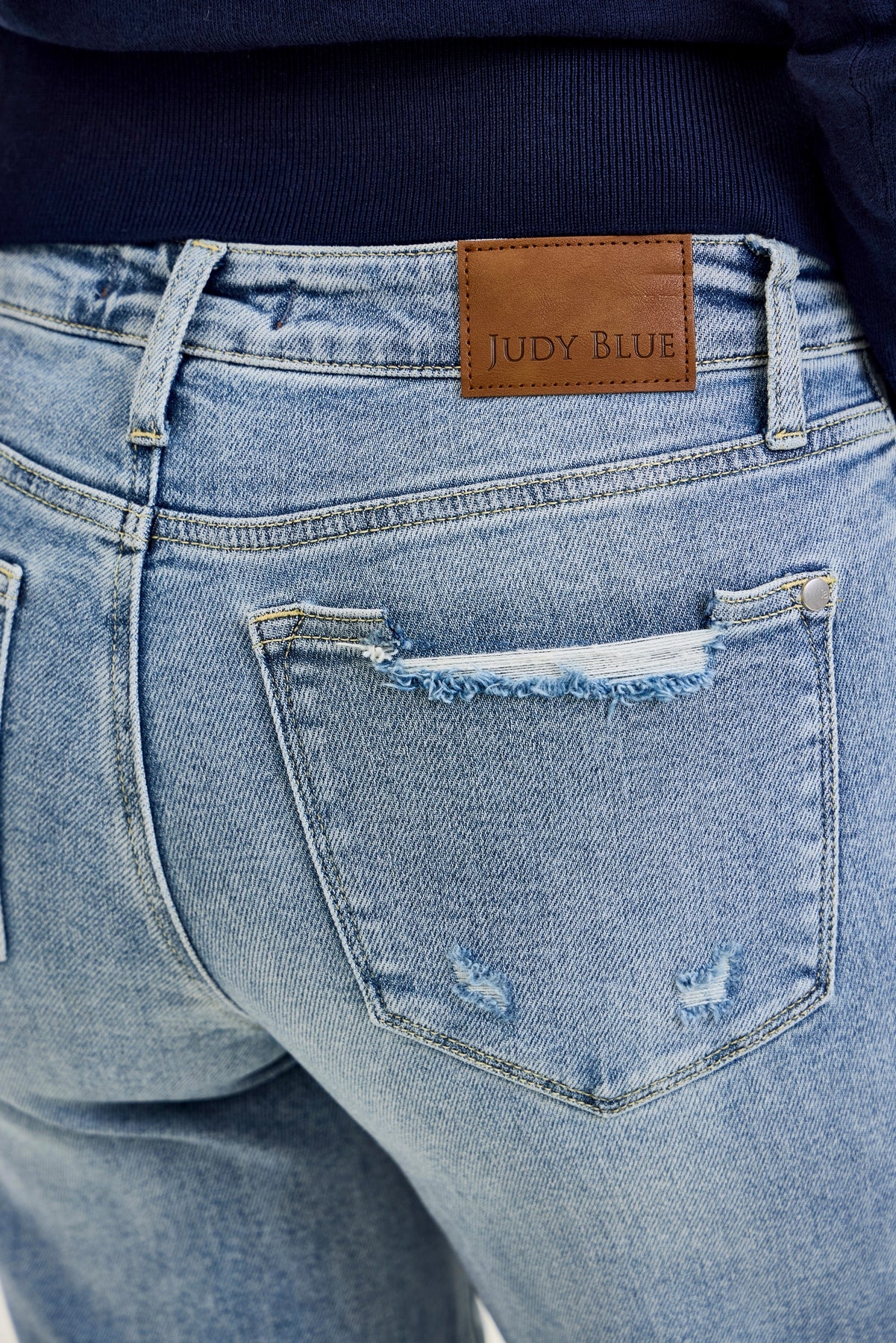 Brenda Retro 90s Destructed Straight