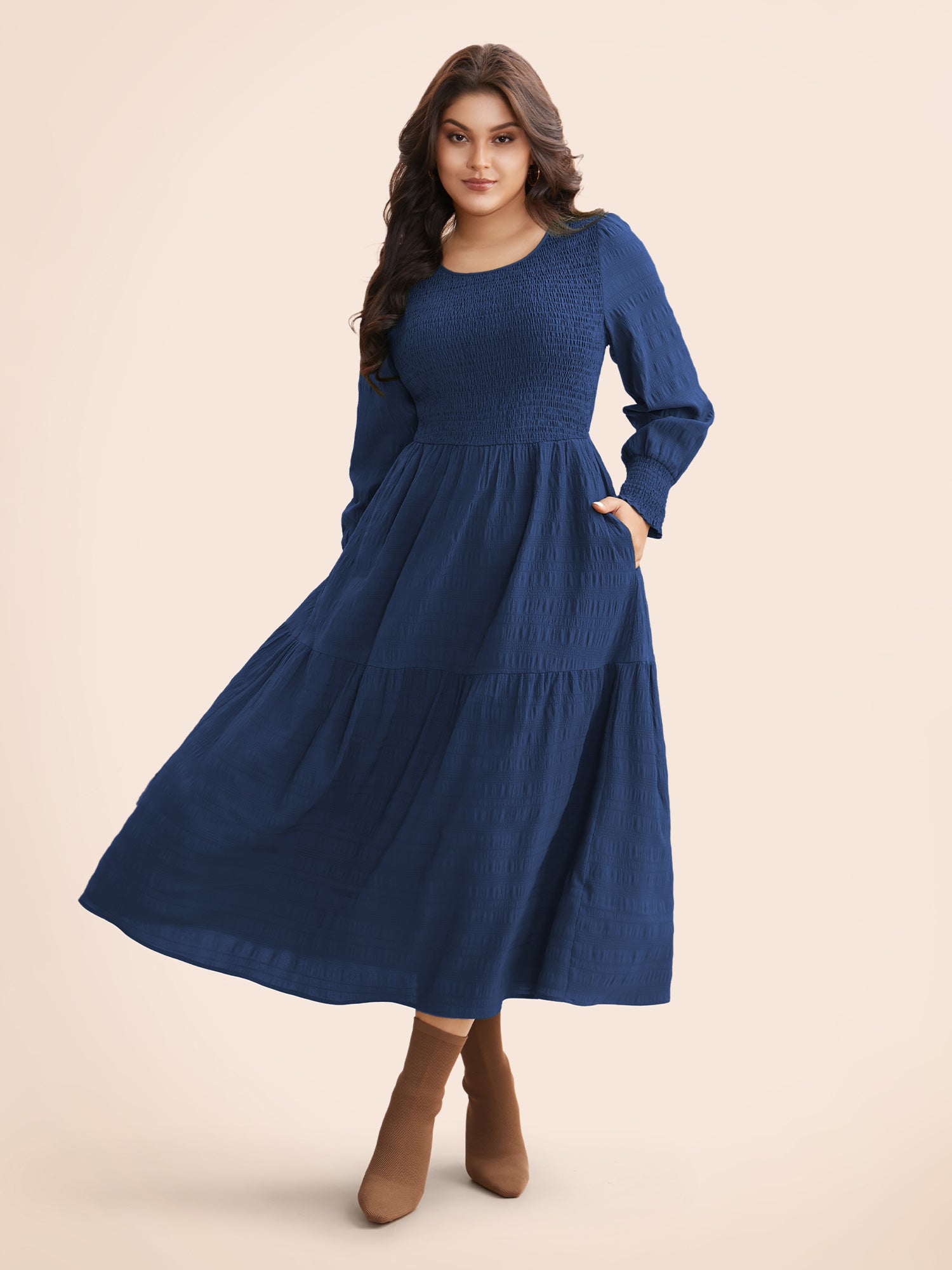 Plain Textured Shirred Midi Dress