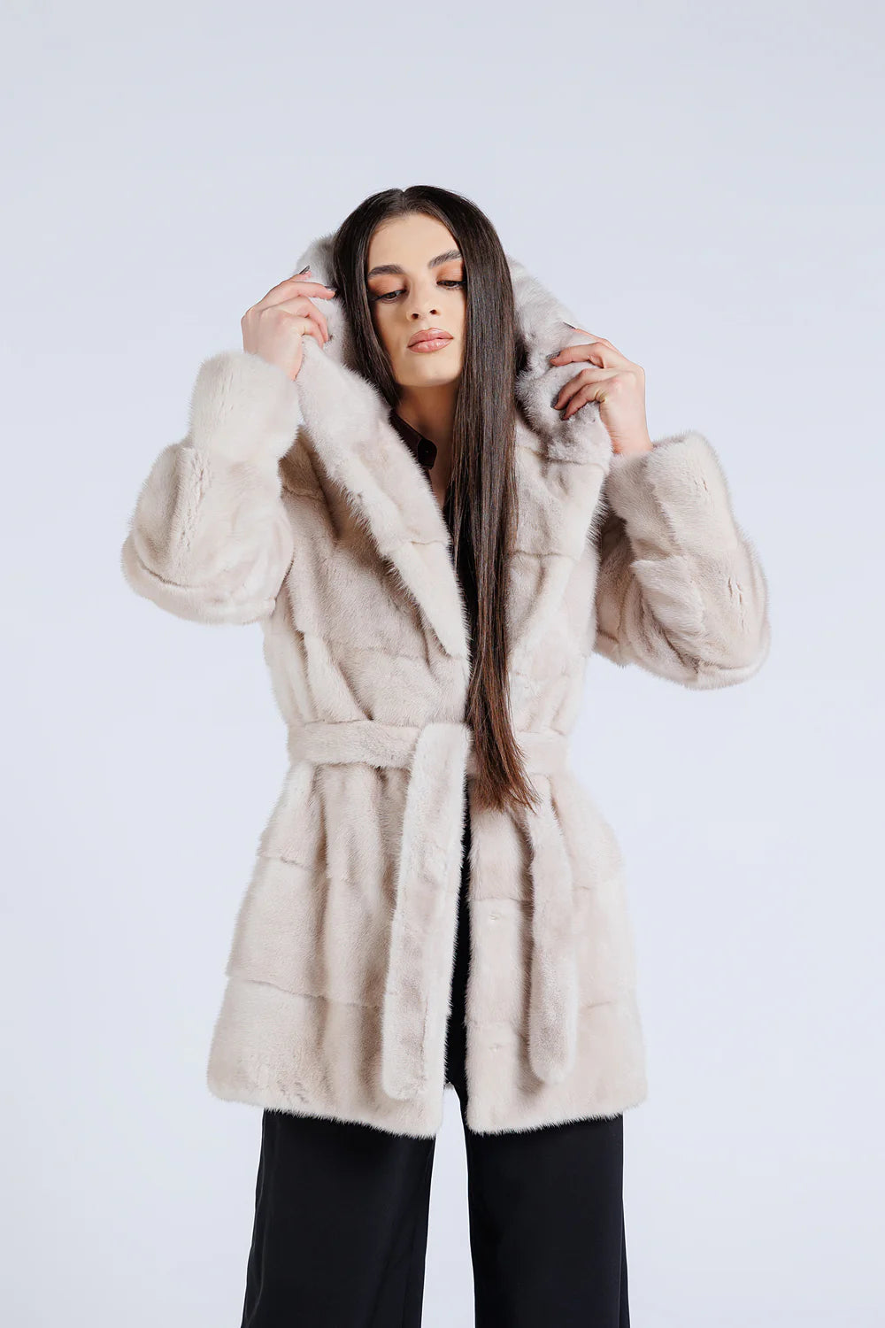 Haină din Blană Naturală de Vizon, cu Glugă Cobra, Cordon din Blană, Femei, Pearl 197