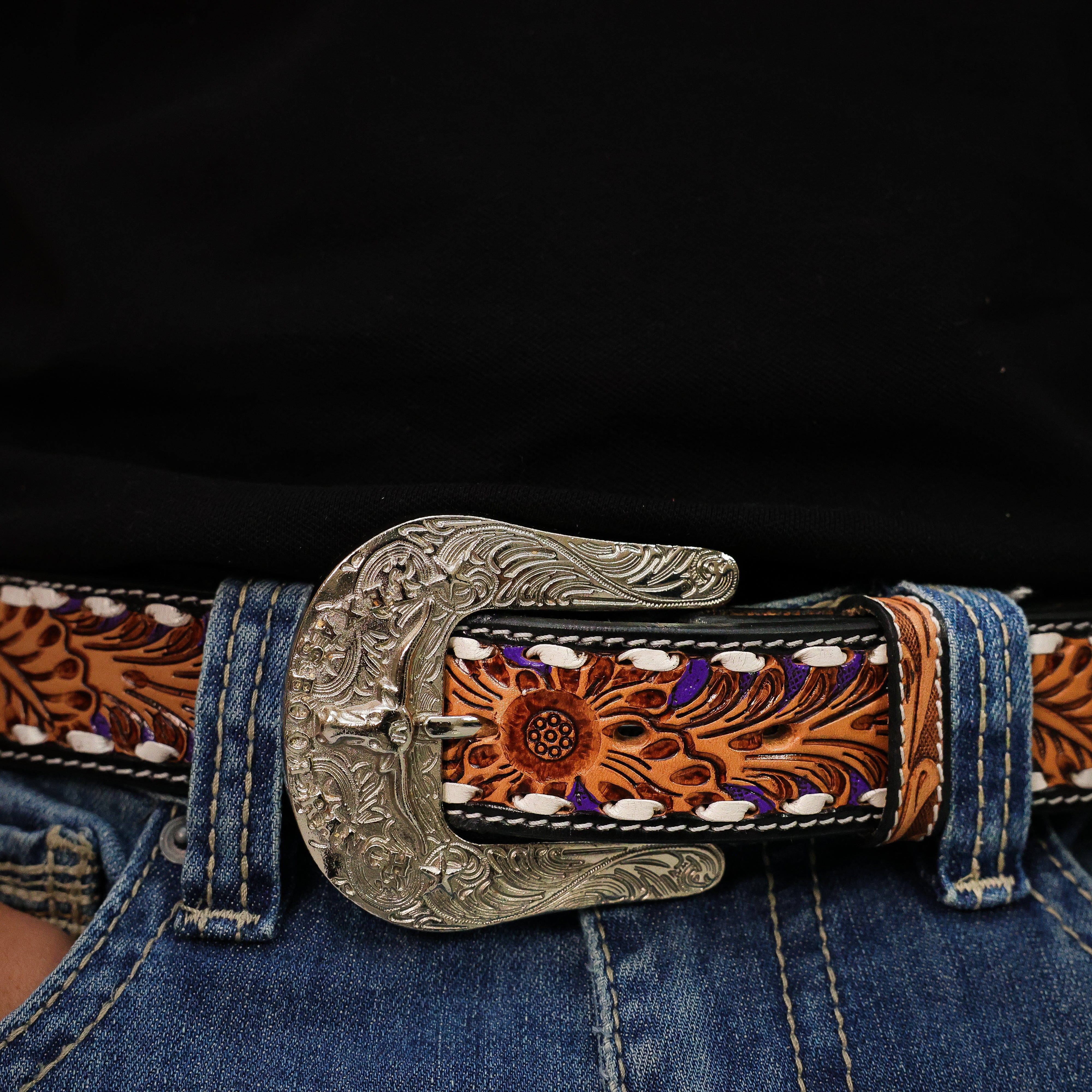 Hand-Tooled Artesanal Beaded Leather Belt