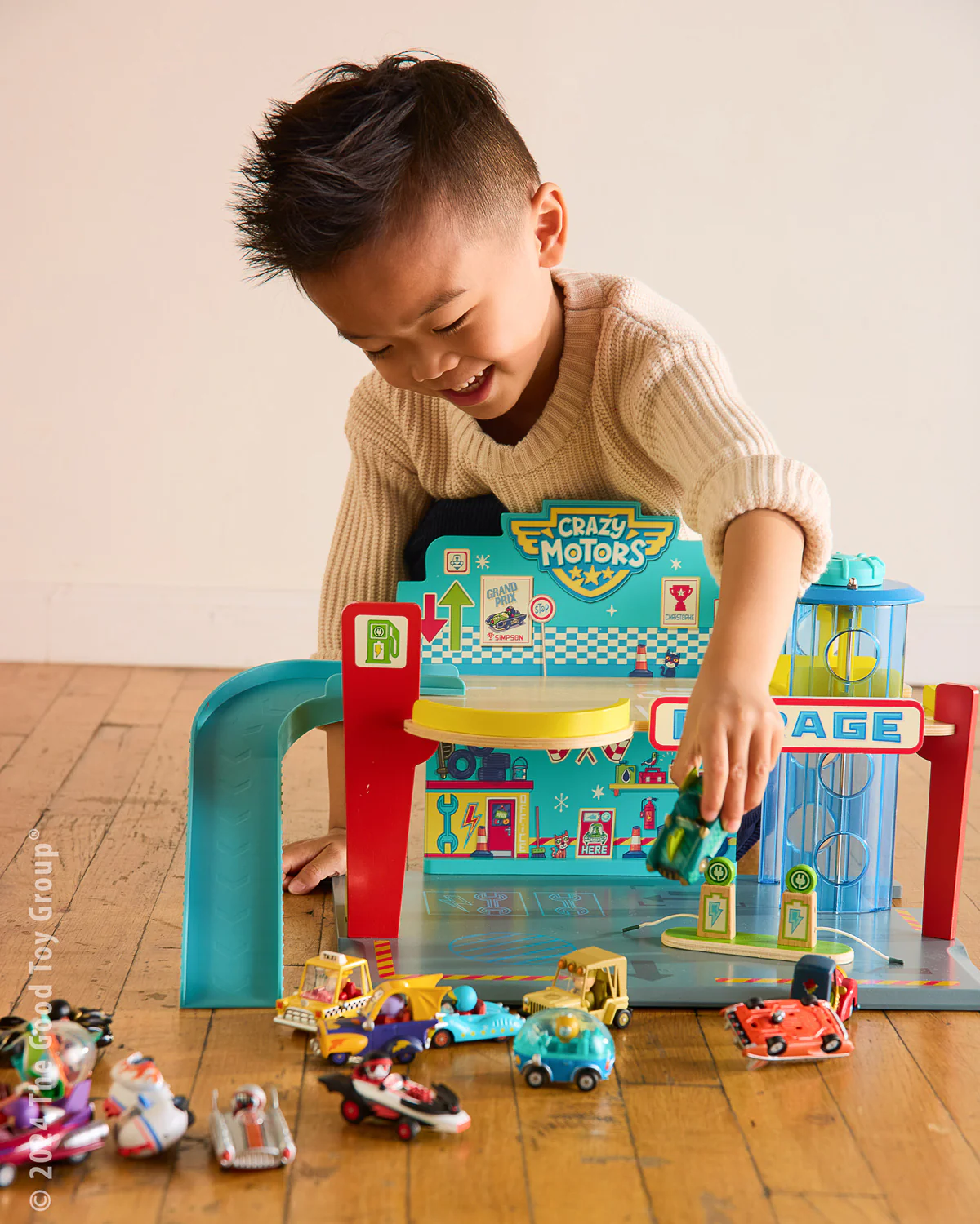 Crazy Garage Play Hub