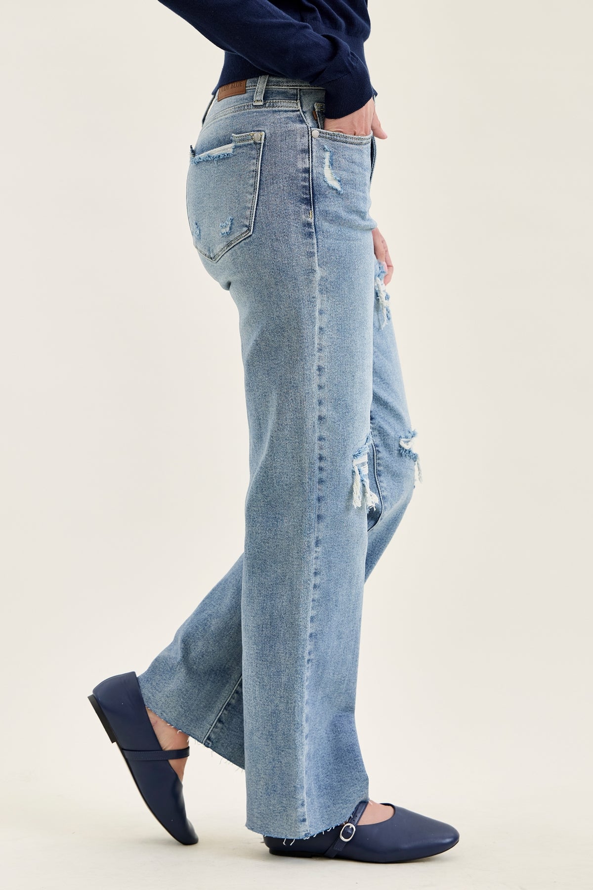 Brenda Retro 90s Destructed Straight