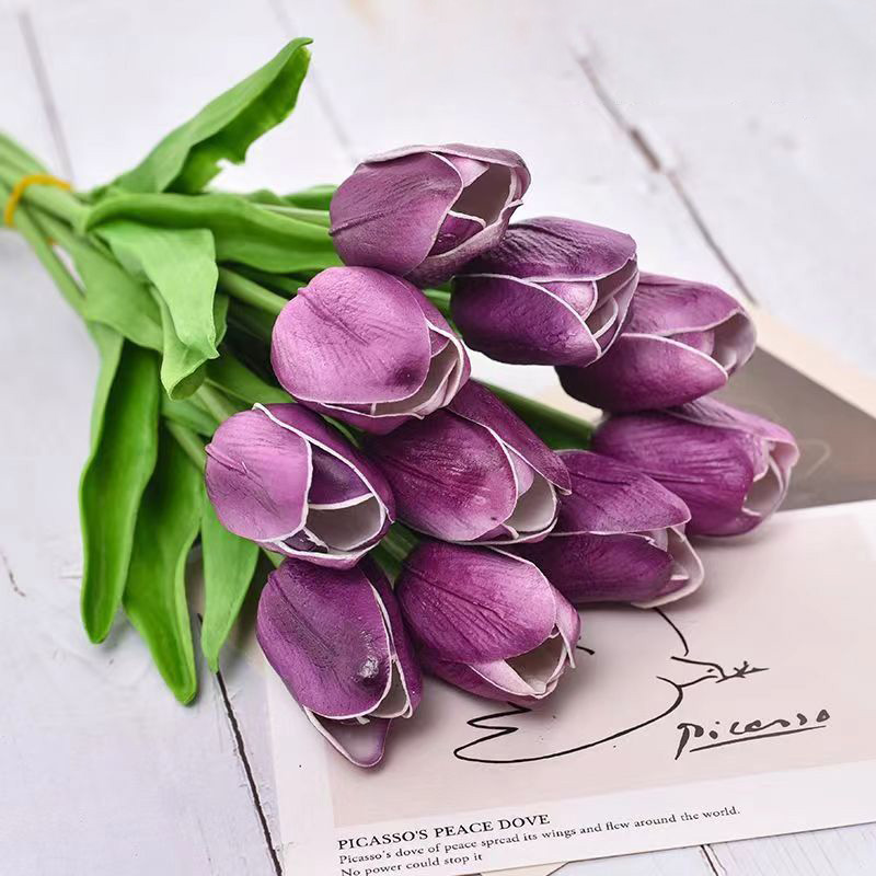 UV Resistant Lifelike Artificial Tulips Flowers