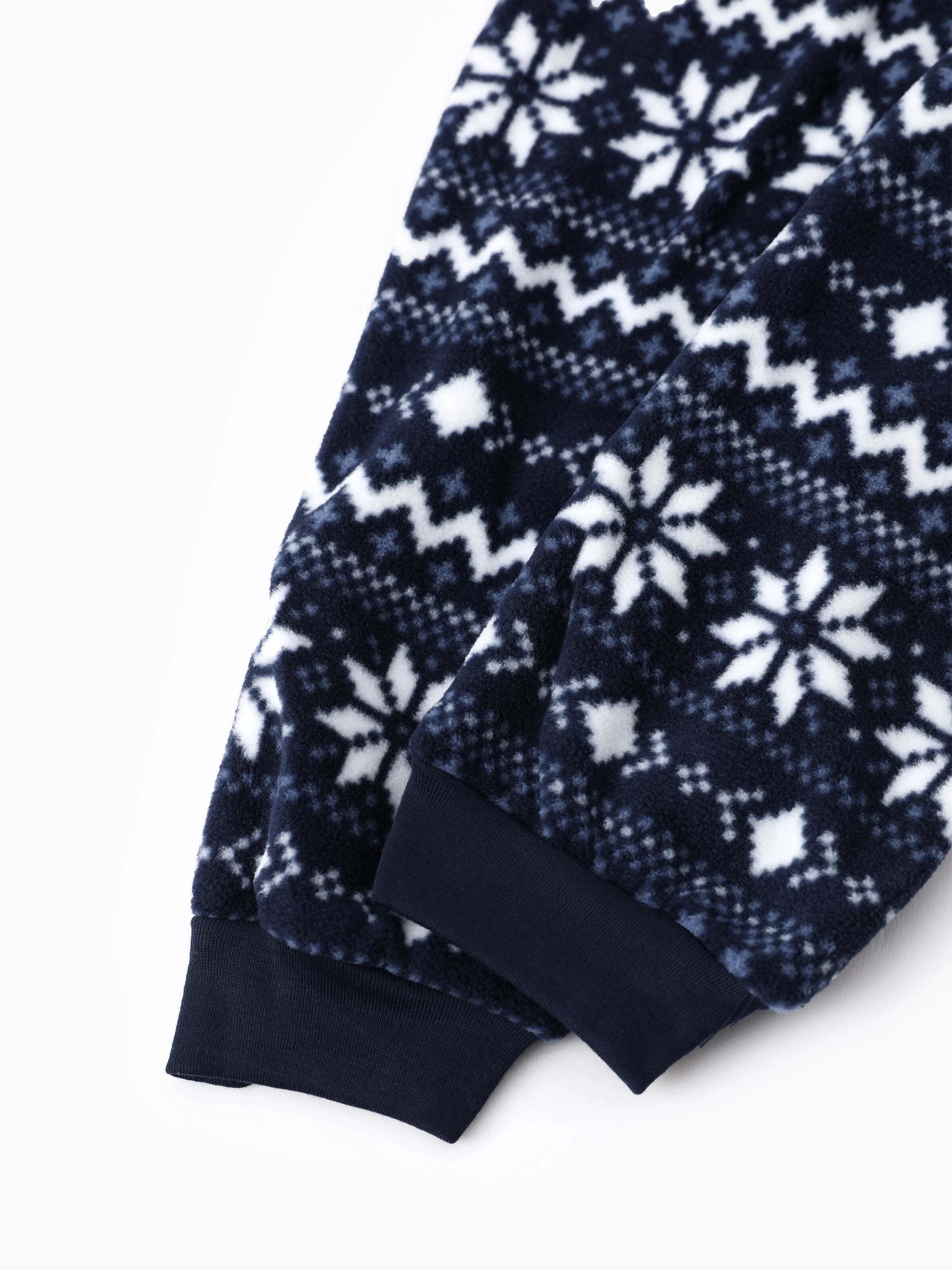 Frosty The Snowman Christmas Fleece with Snowflake Print Pajamas Sets with Christmas Socks