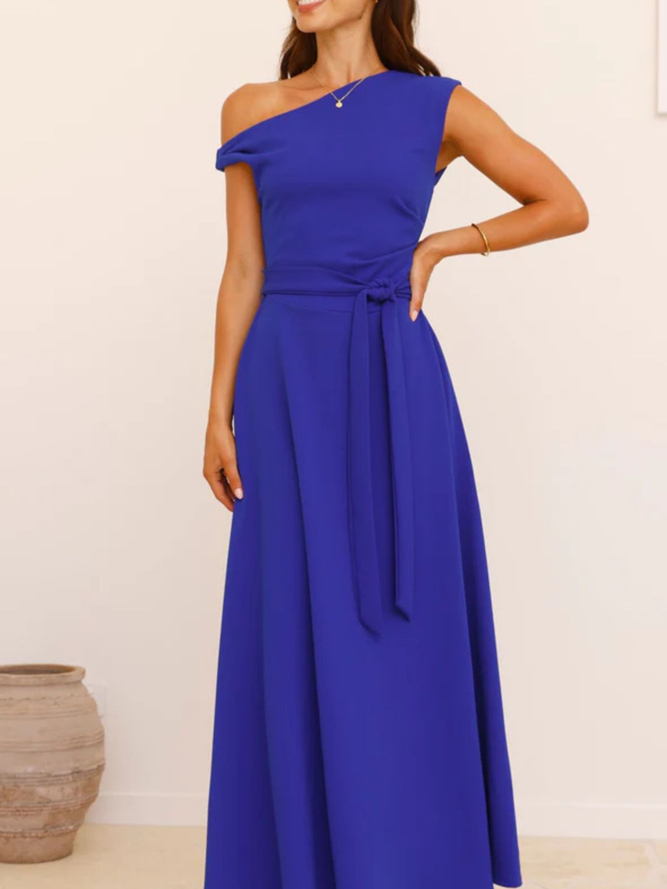 Single Shoulder Tie Waist Maxi Dress