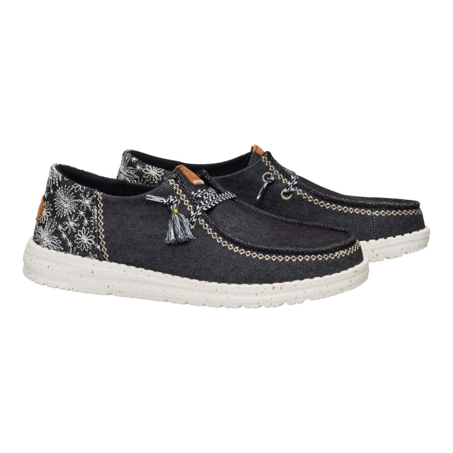 Wendy Funk Embroidered Floral - Black