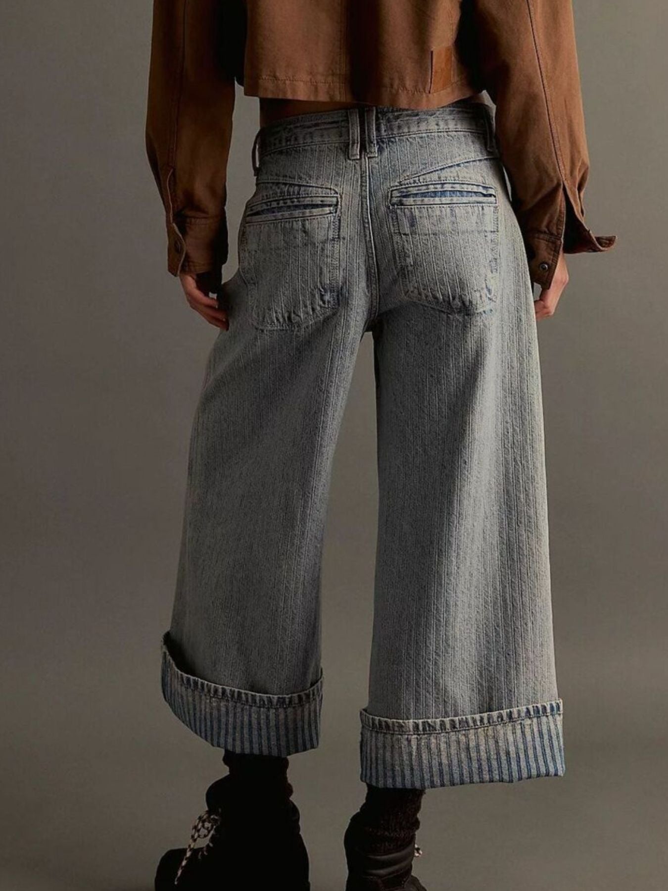 Wide-Leg Cropped Jeans