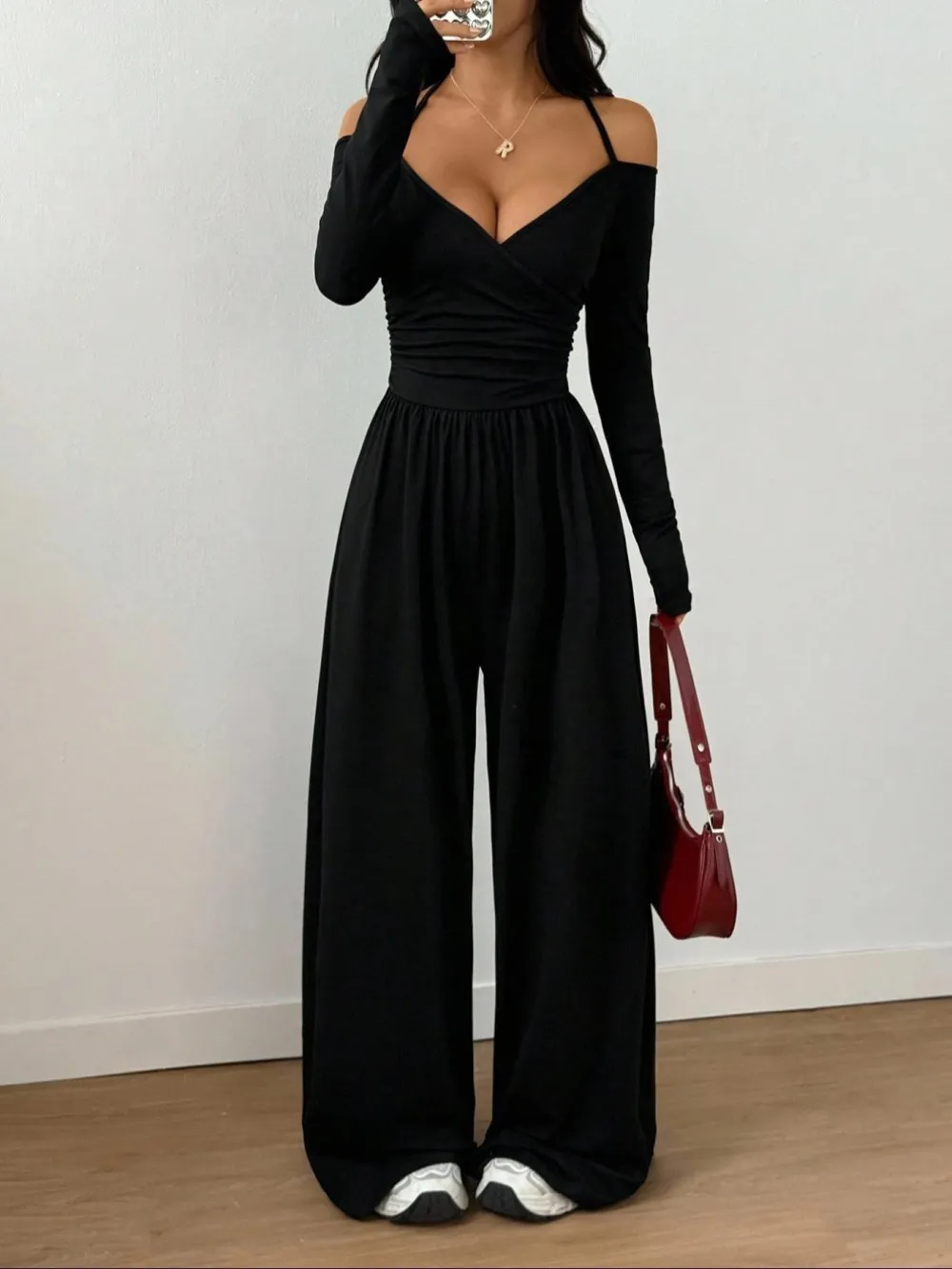 Women's Casual Solid Color Ruched Wide Leg Jumpsuit with Halter-Neck, Stylish and Comfortable Jumpsuit for Daily Wear